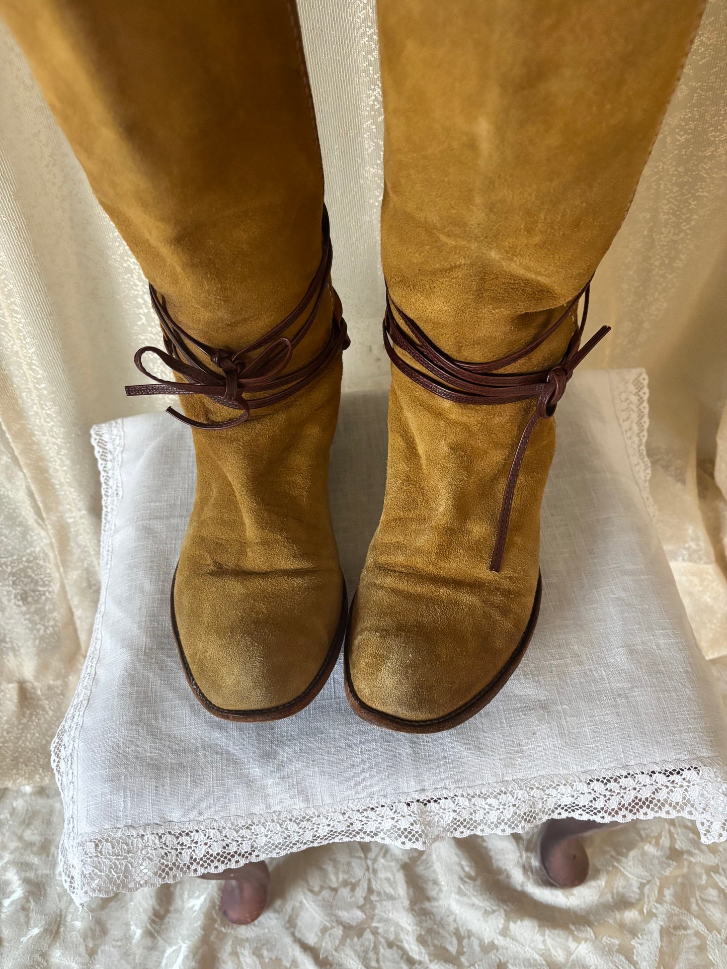 Vintage two-tone suede tie riding boots