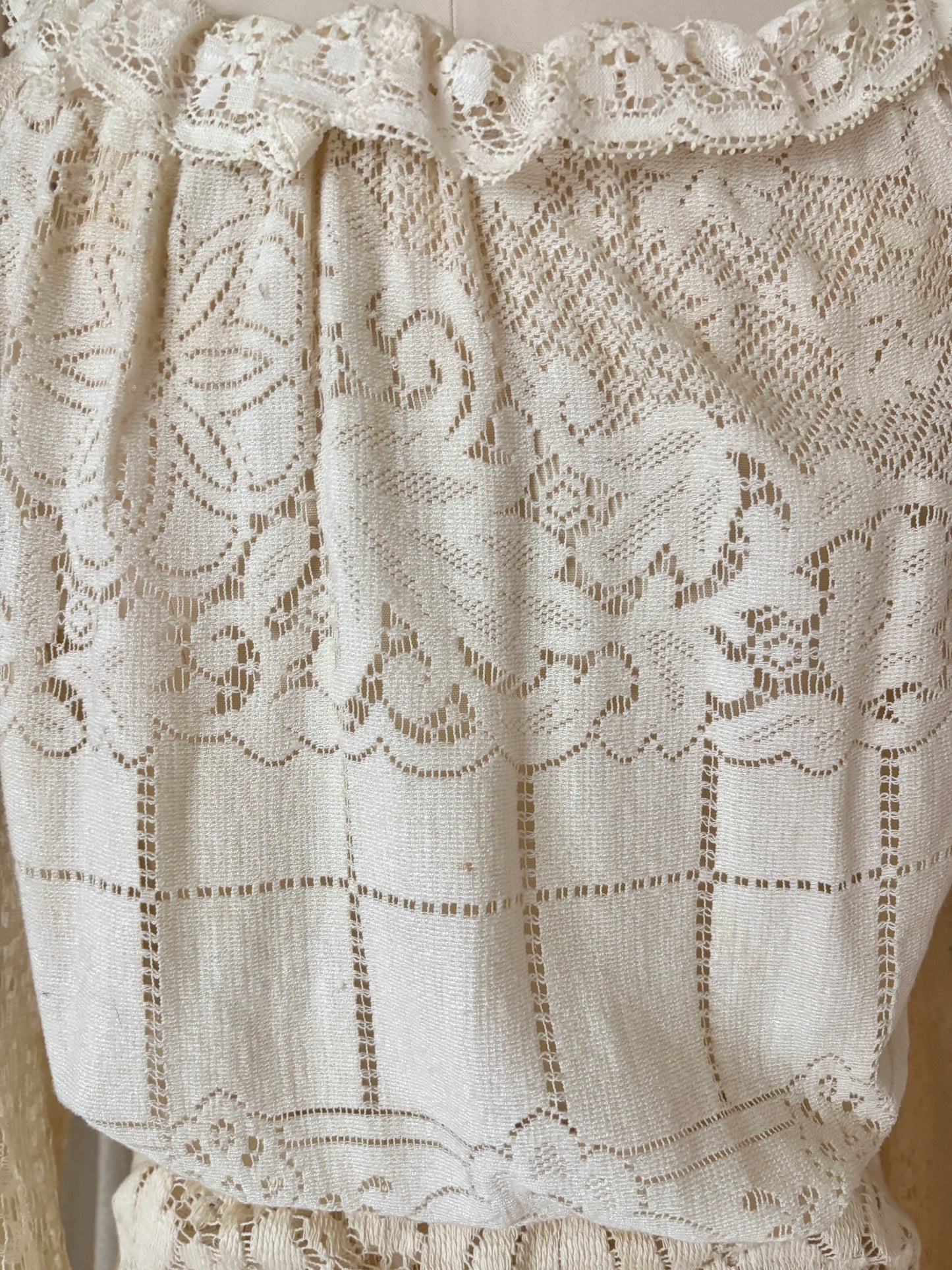 Vintage 2pc ivory lace skirt set