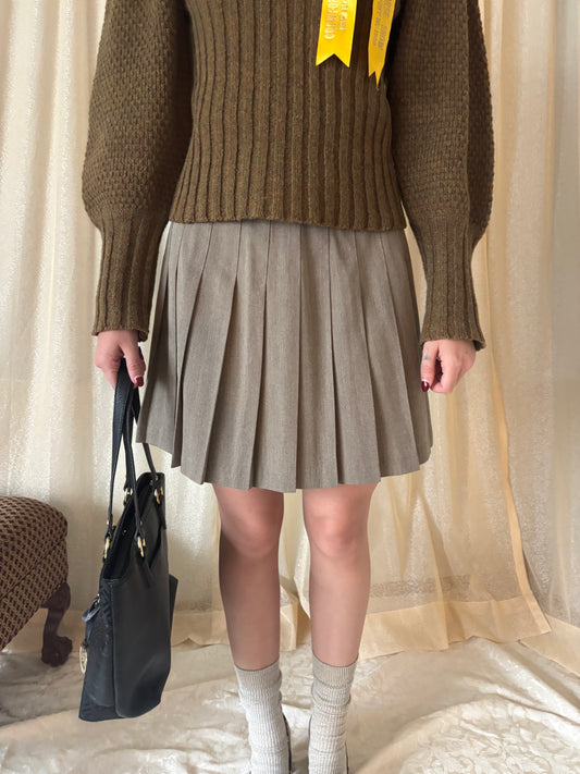 90s tan pleated mini skirt