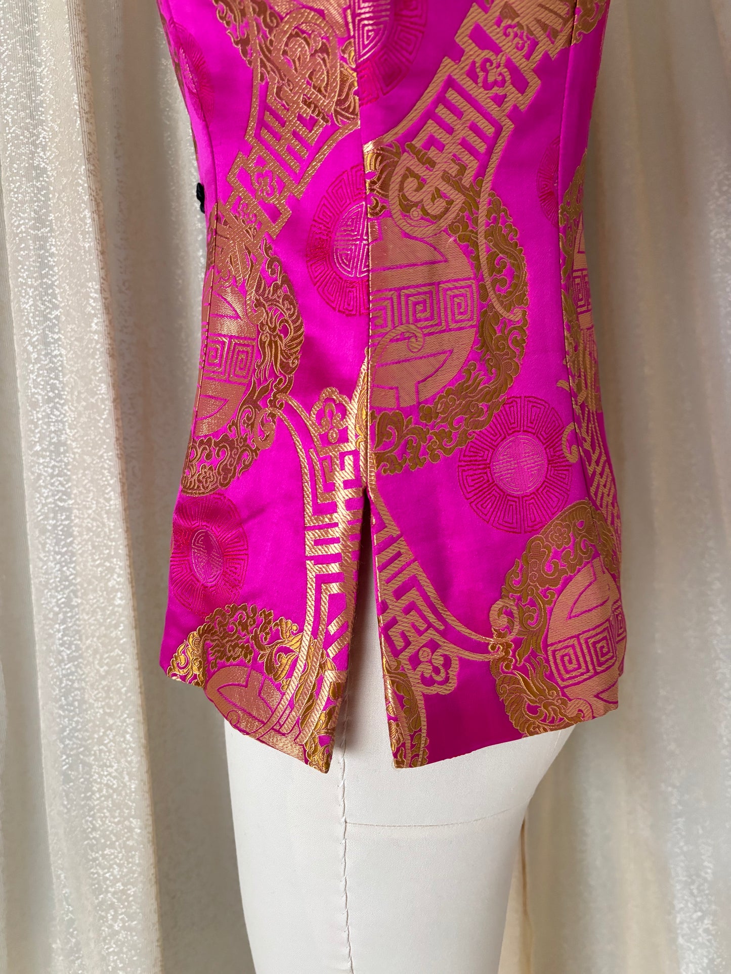 90s hot pink Chinese brocade fleece jacket