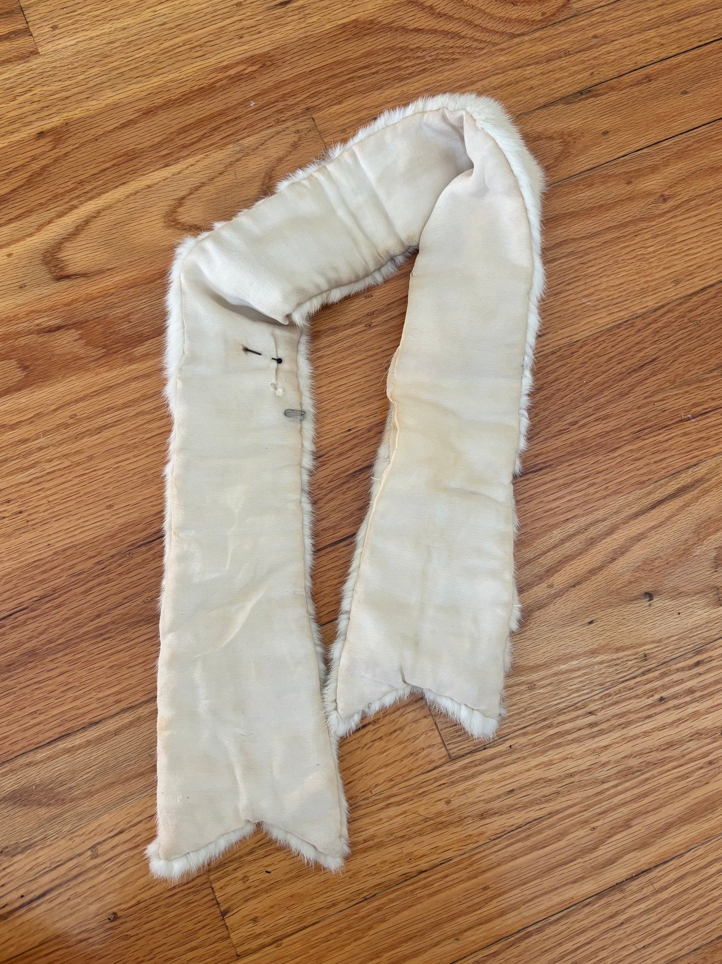 Vintage ermine taxidermy stole