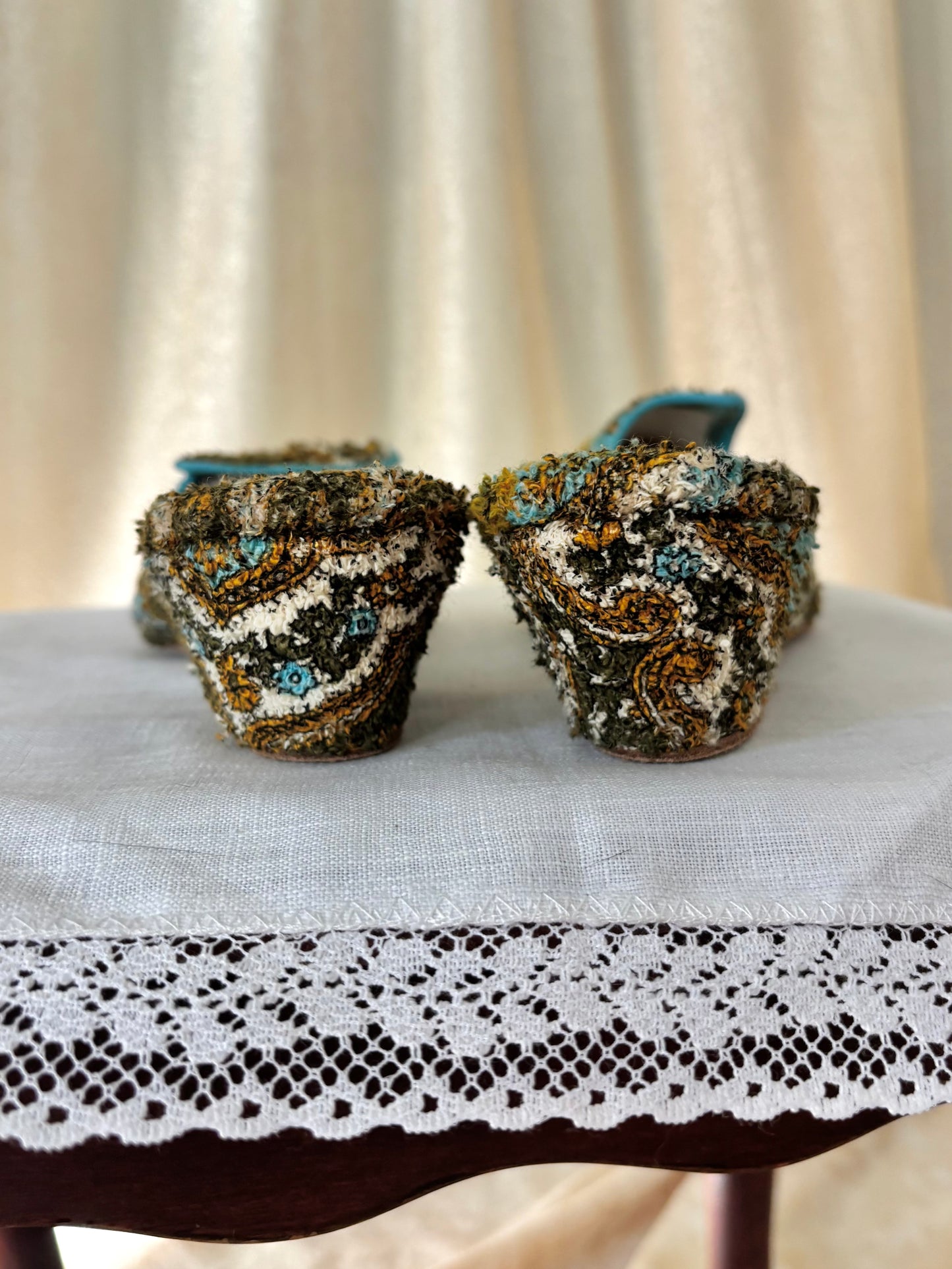 70s Oompies terrycloth paisley tapestry mules