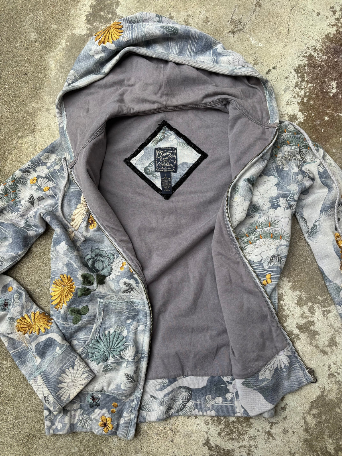Early 00s Lucky Brand Japanese embroidered crane & turtle hoodie