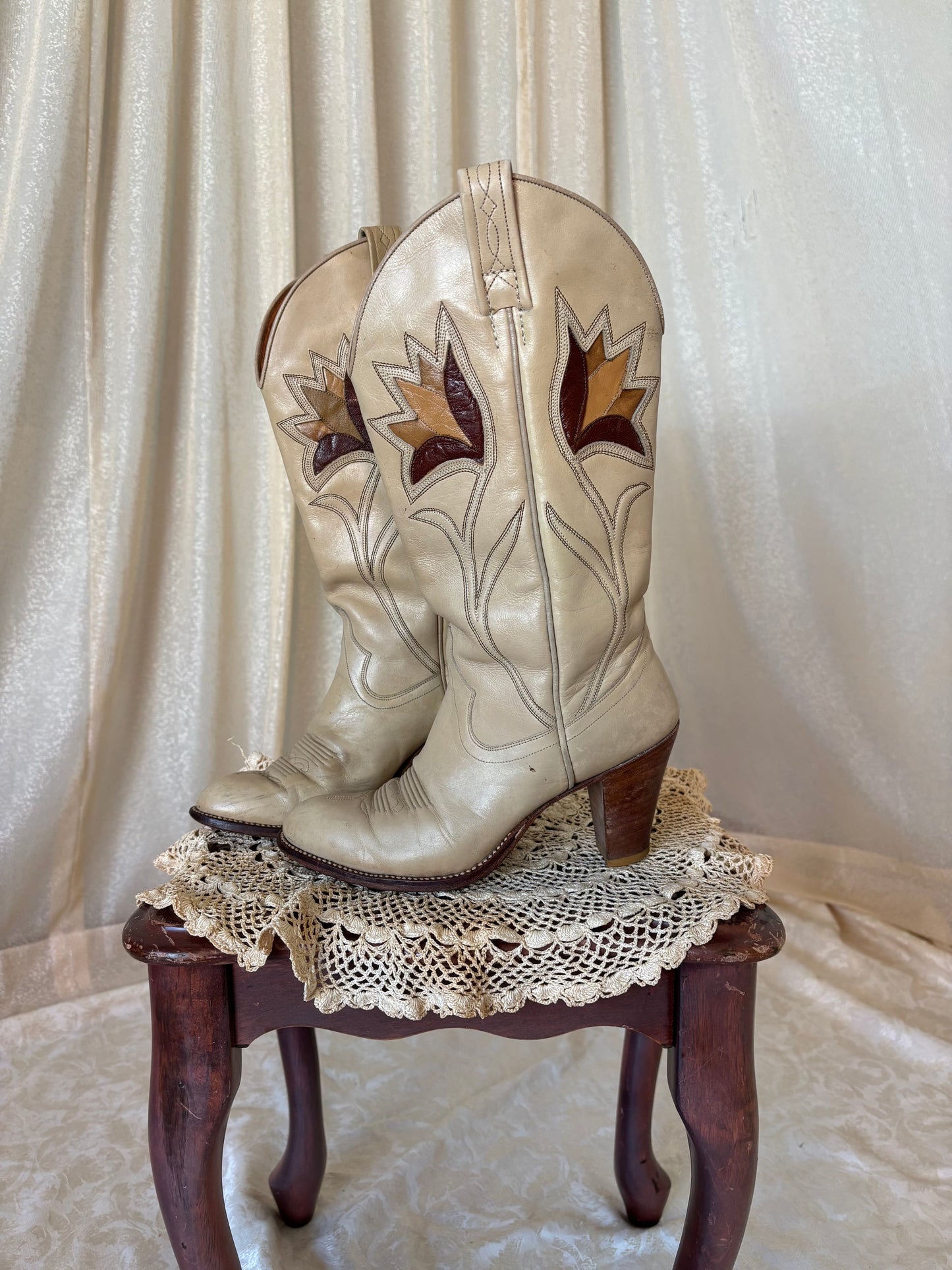 70s Dan Post leather tulip inlay Western boots