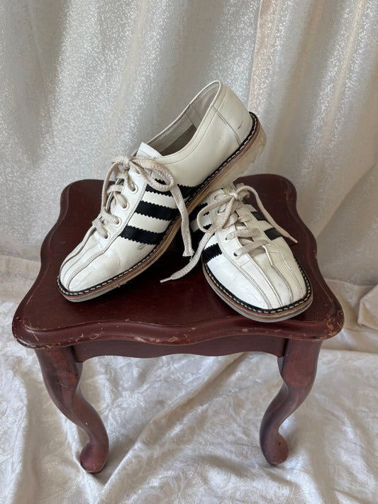 70s/80s Adidas leather bowling shoes