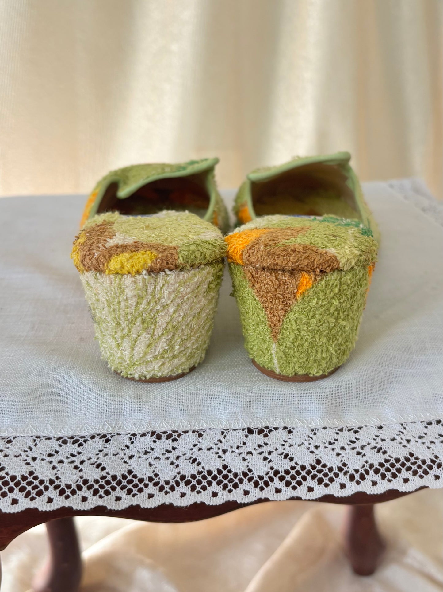 70s Oomphies terrycloth floral mules