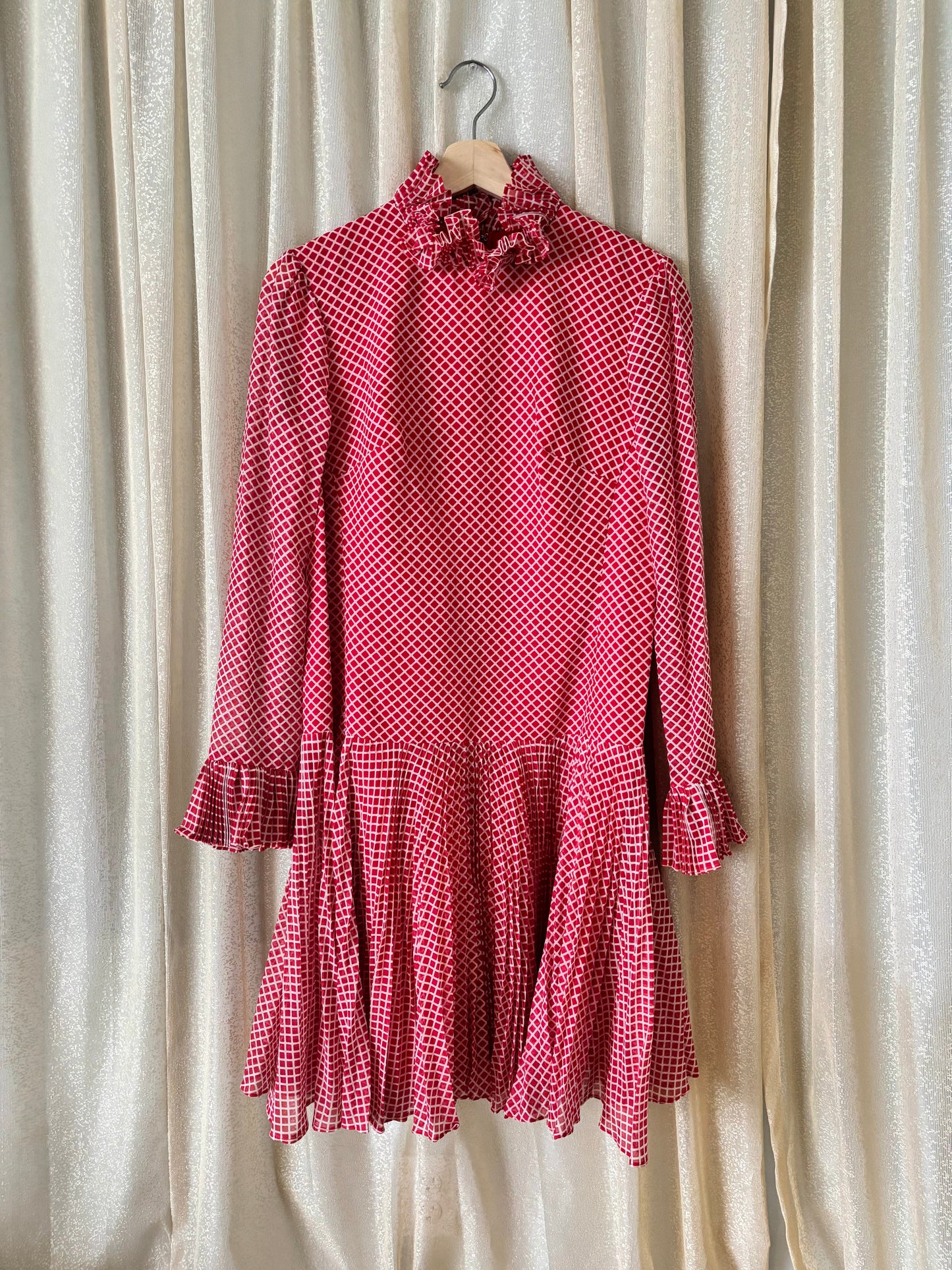 60s/70s checkered accordion pleat dress