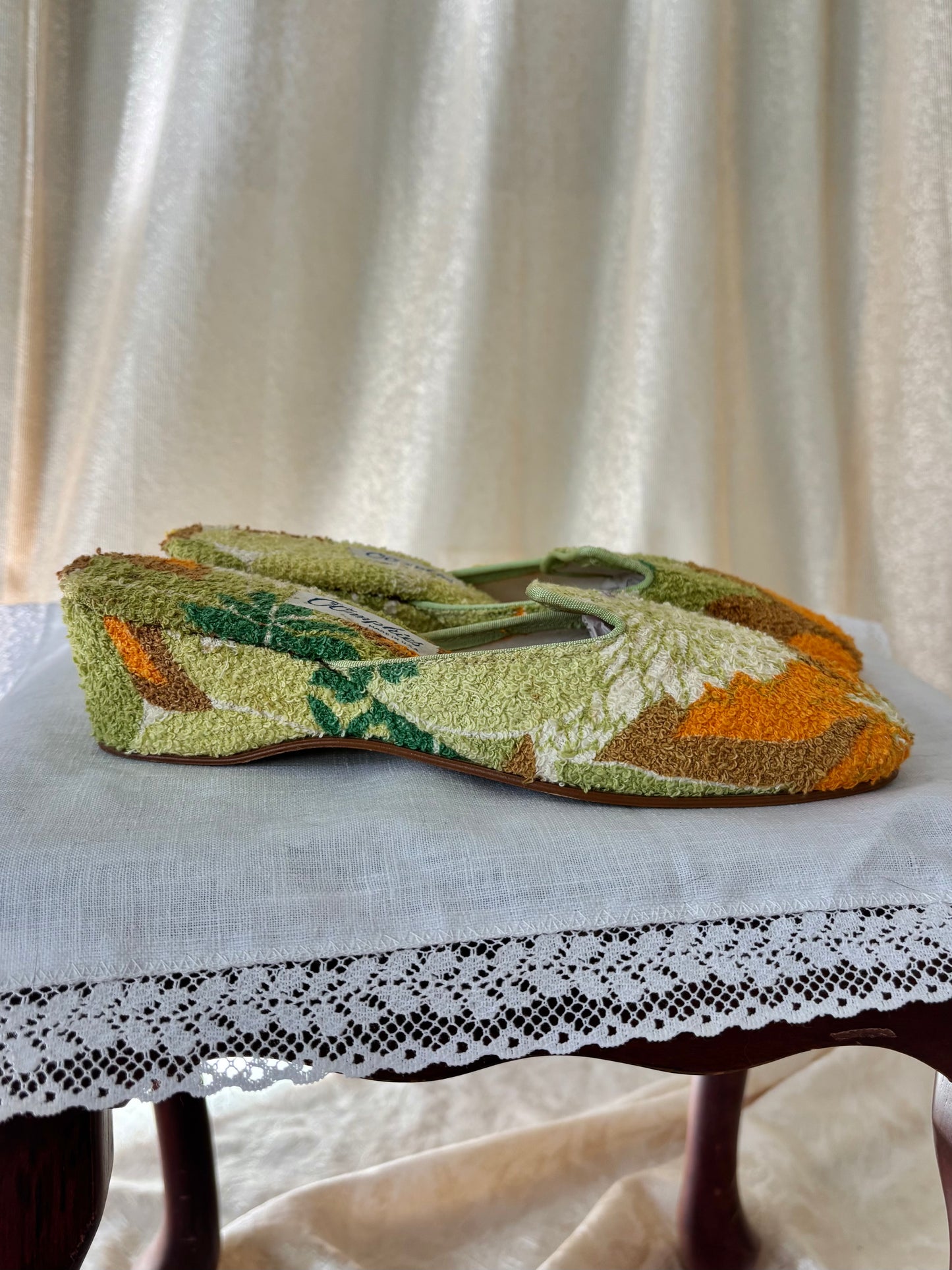 70s Oomphies terrycloth floral mules