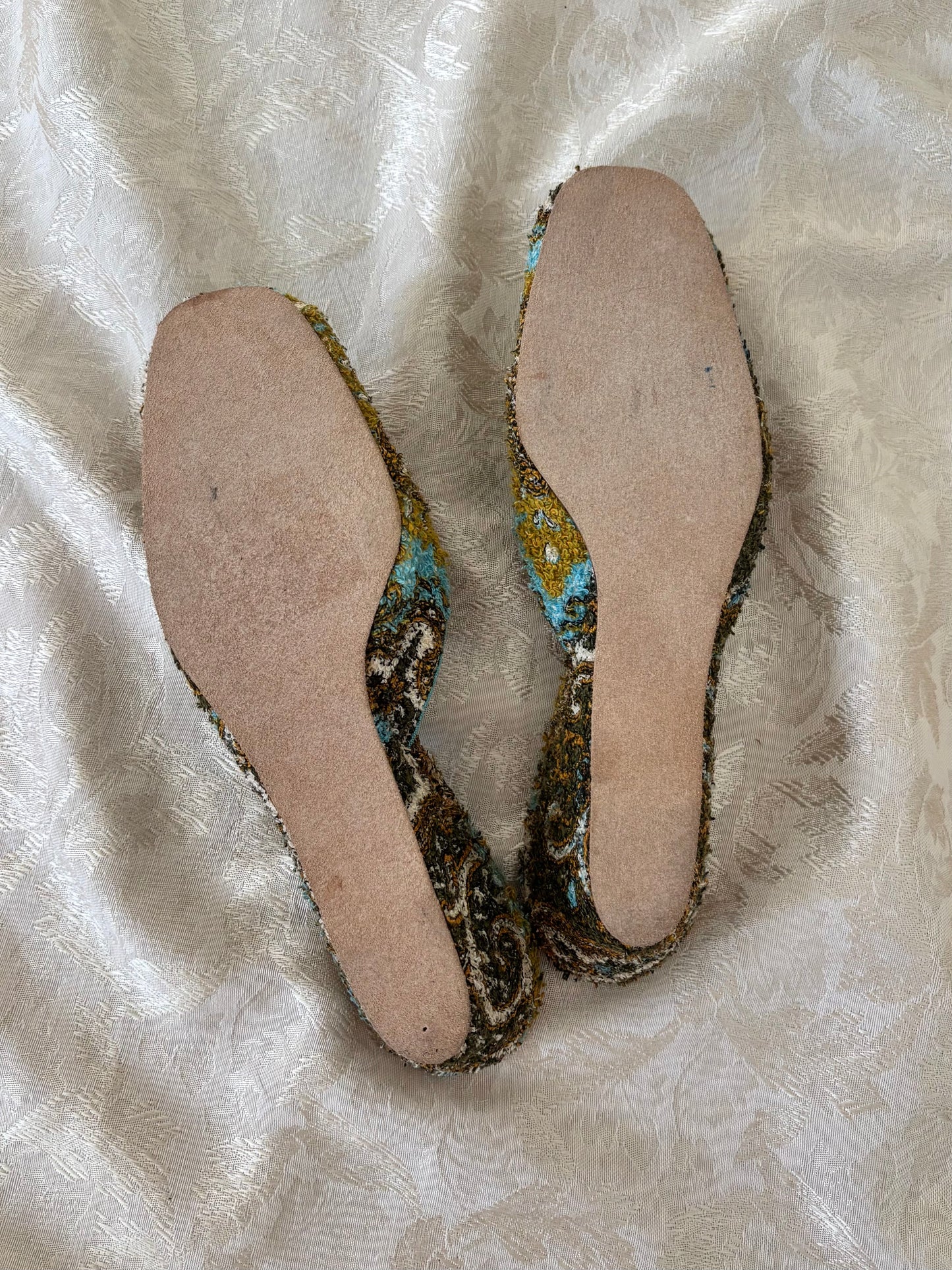 70s Oompies terrycloth paisley tapestry mules