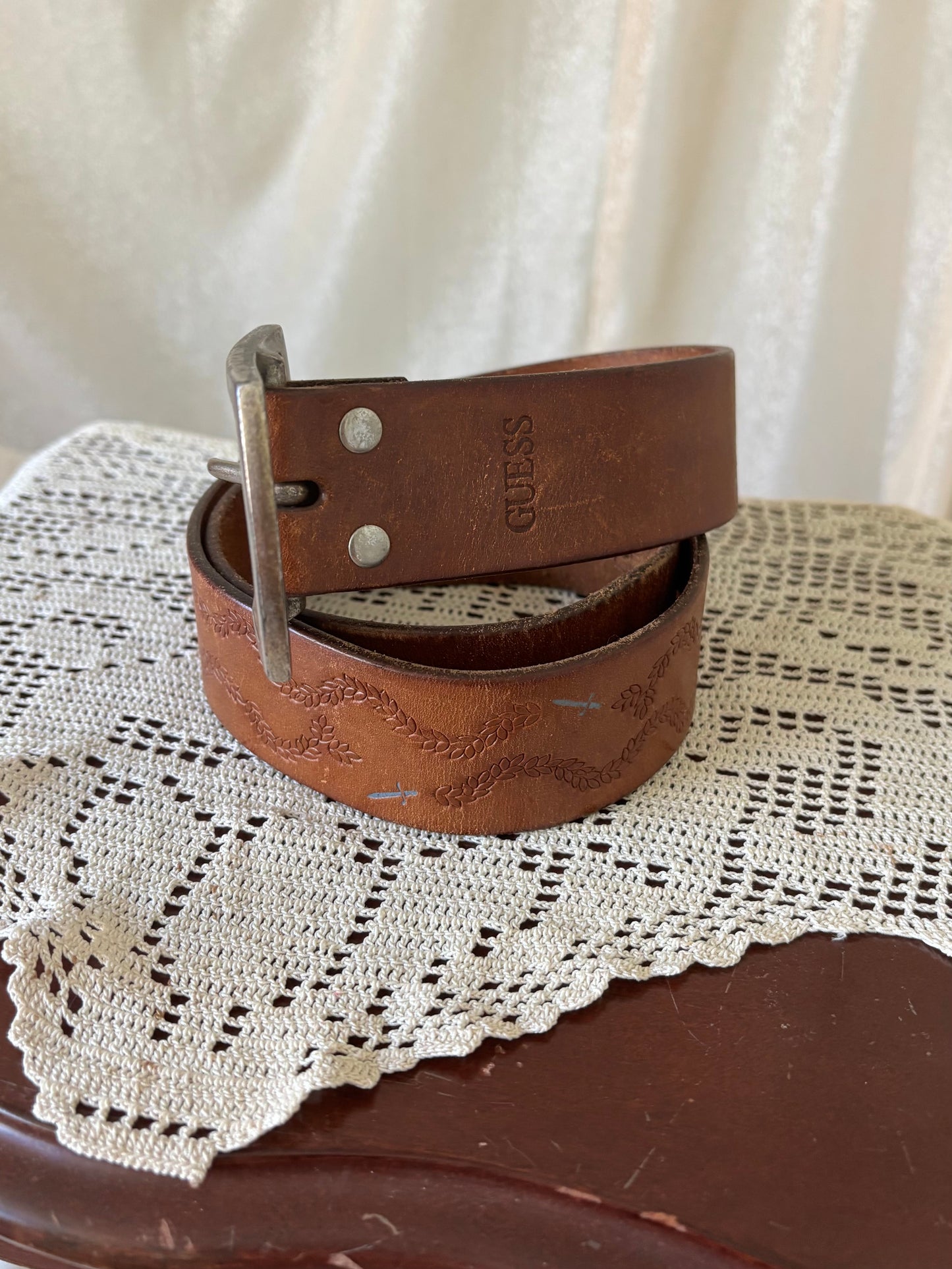 Vintage Guess embossed leather belt
