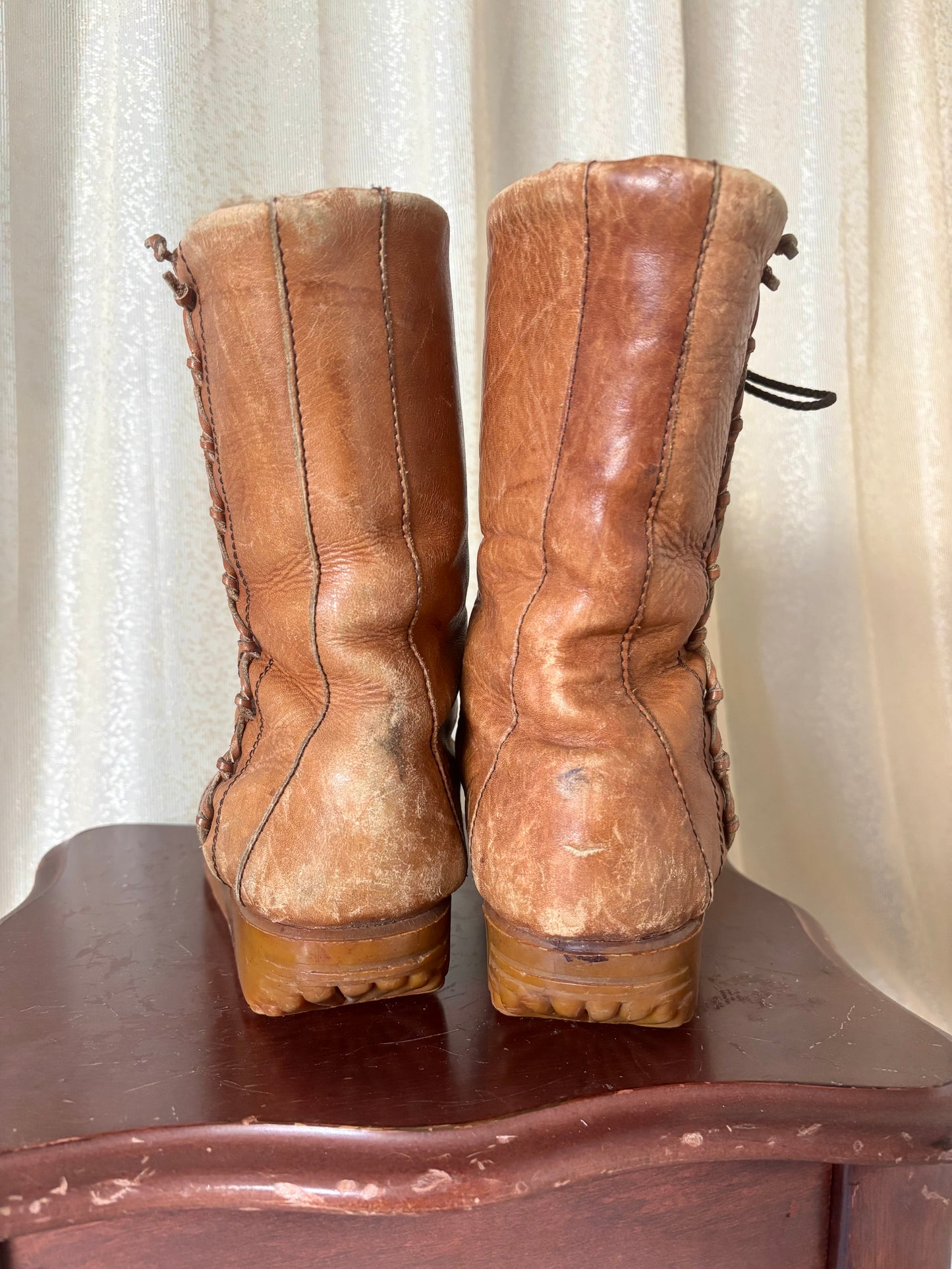 70s lace-up quilted shearling combat boots