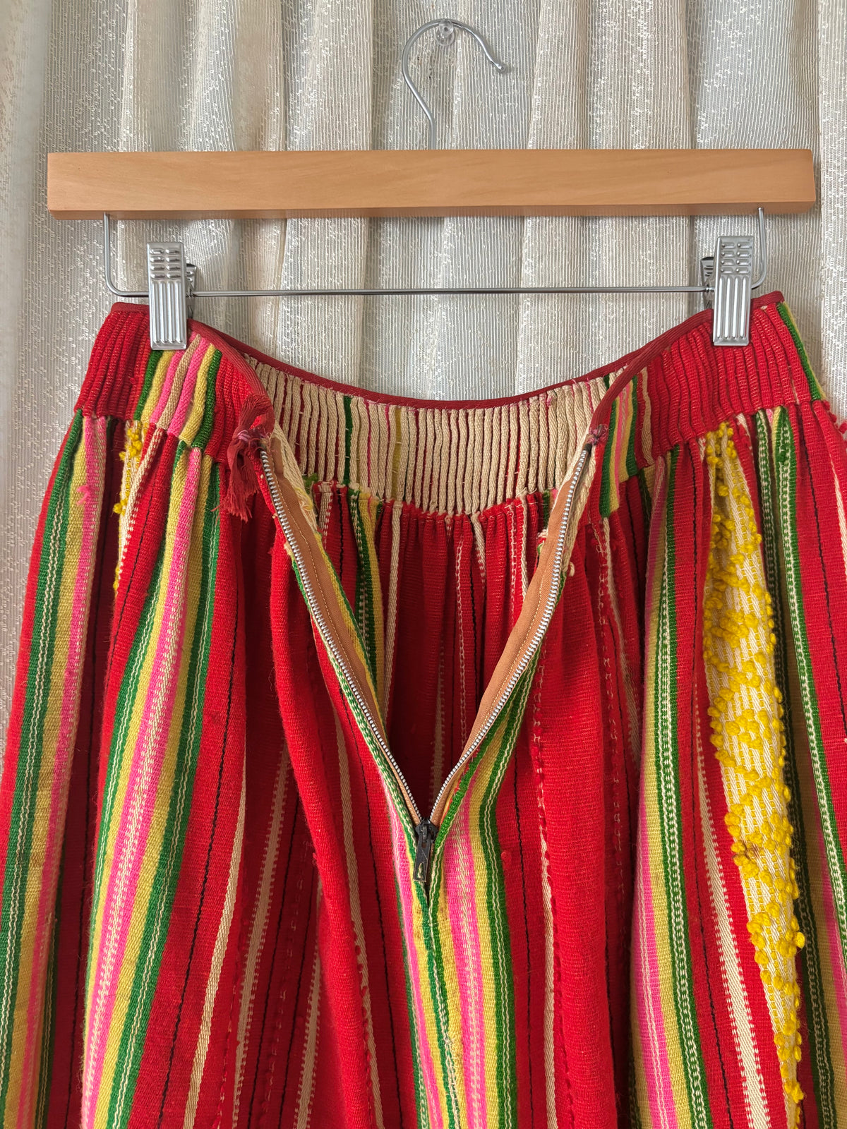 50s embroidered wool traditional Portuguese folk skirt