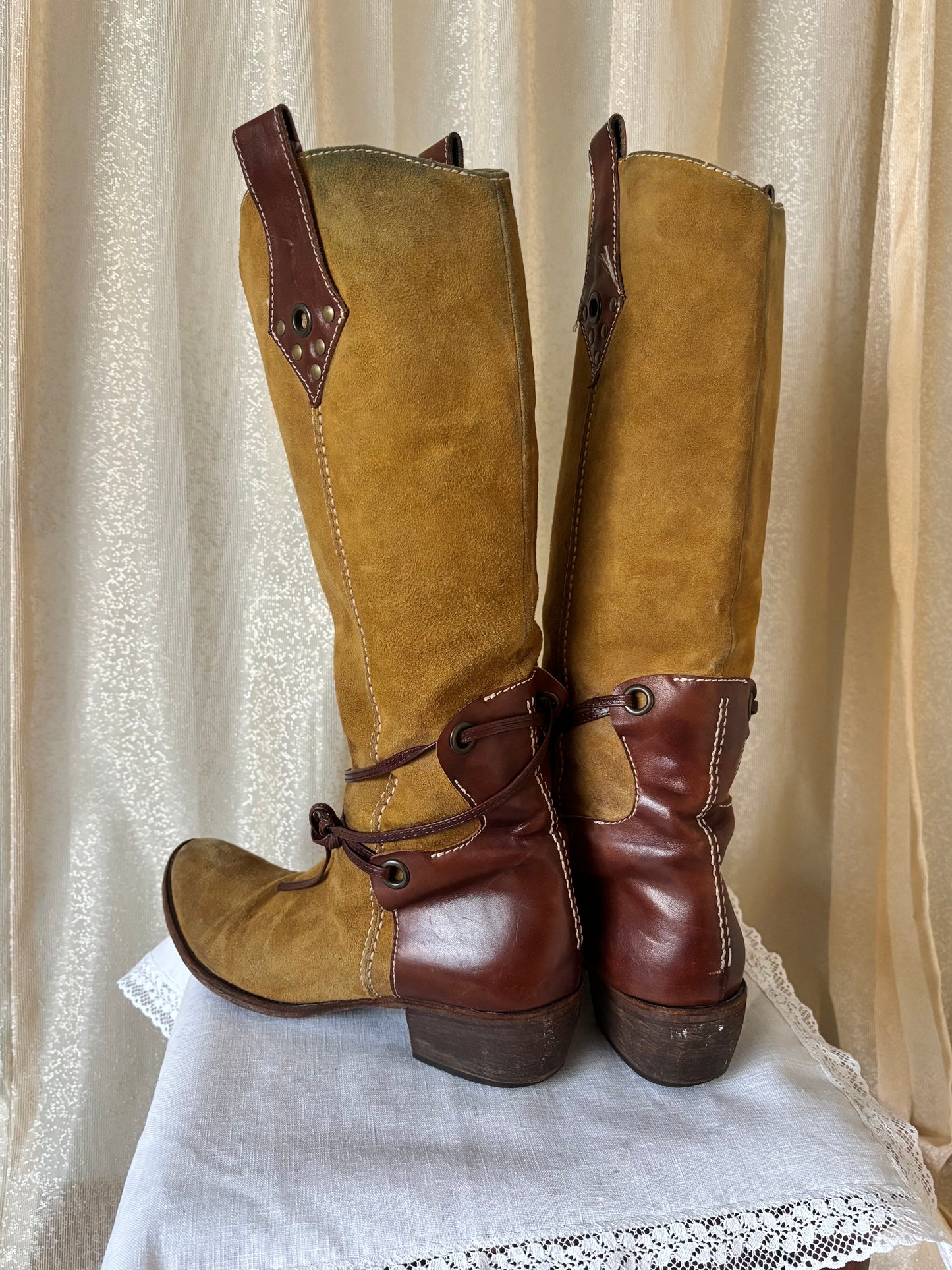 Vintage two-tone suede tie riding boots