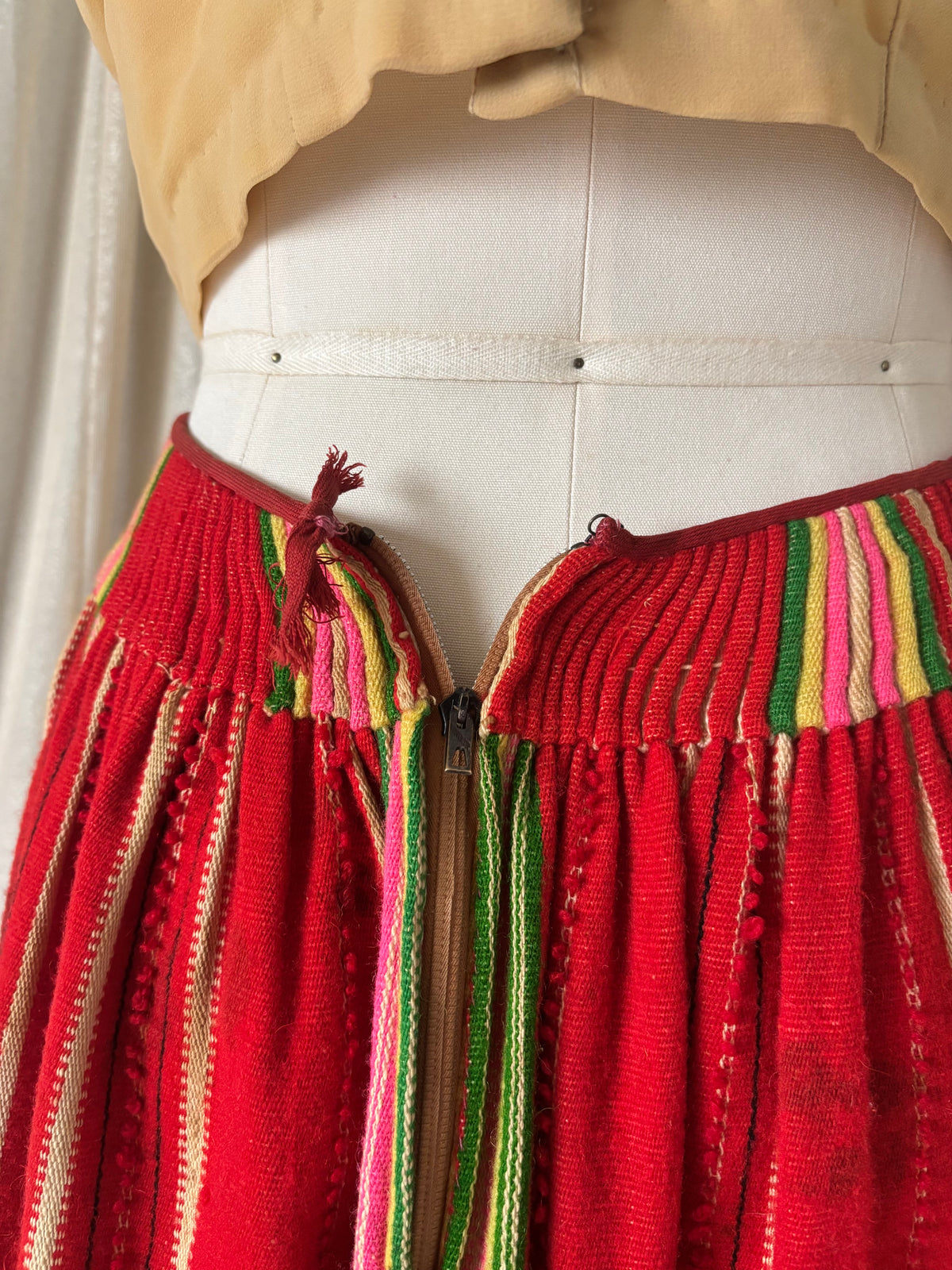 50s embroidered wool traditional Portuguese folk skirt