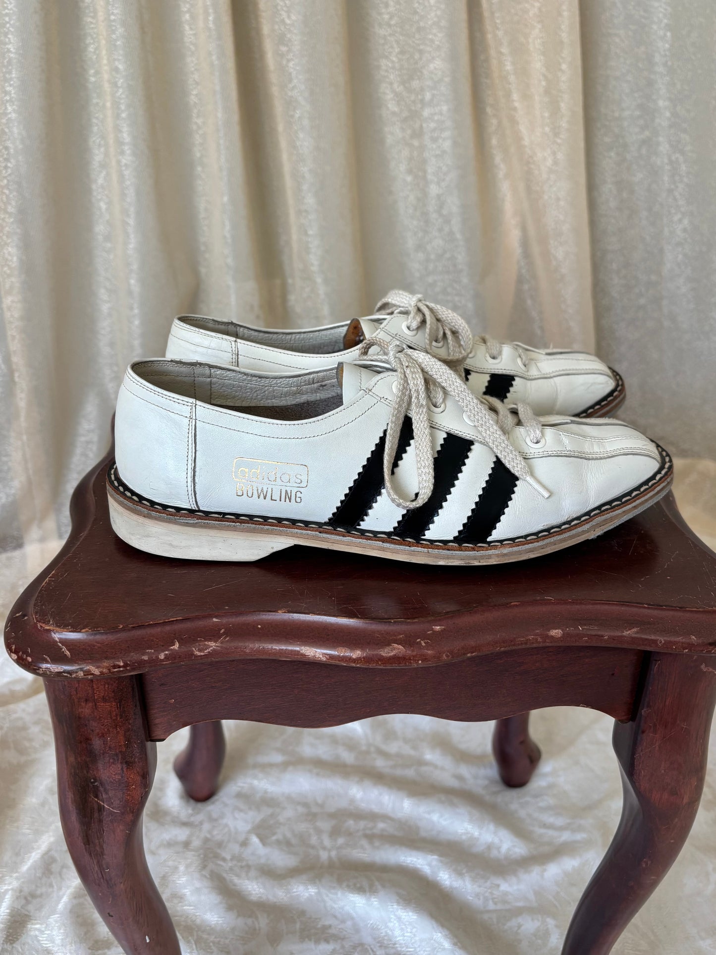 70s/80s Adidas leather bowling shoes