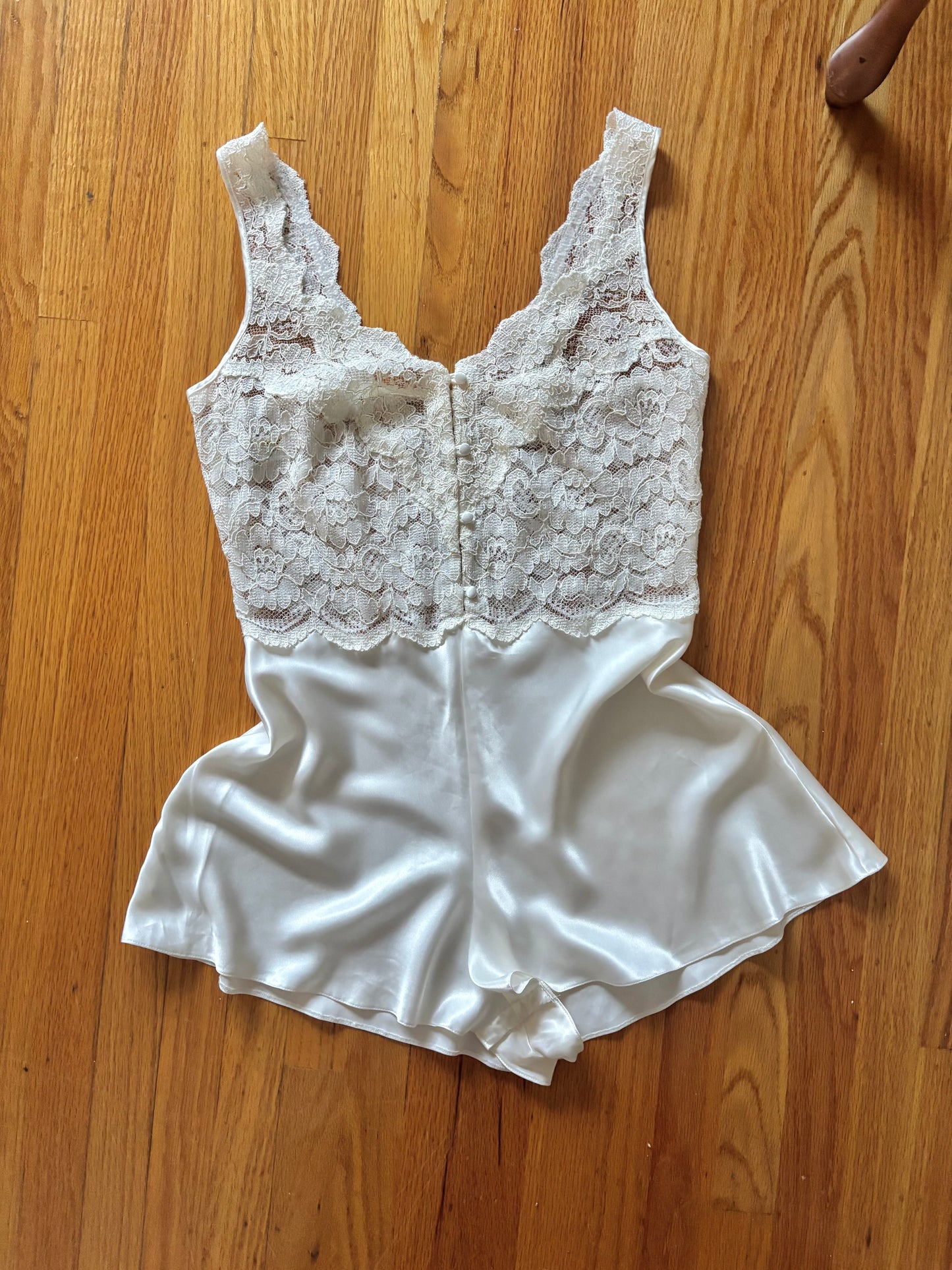 Vintage lace step-in
