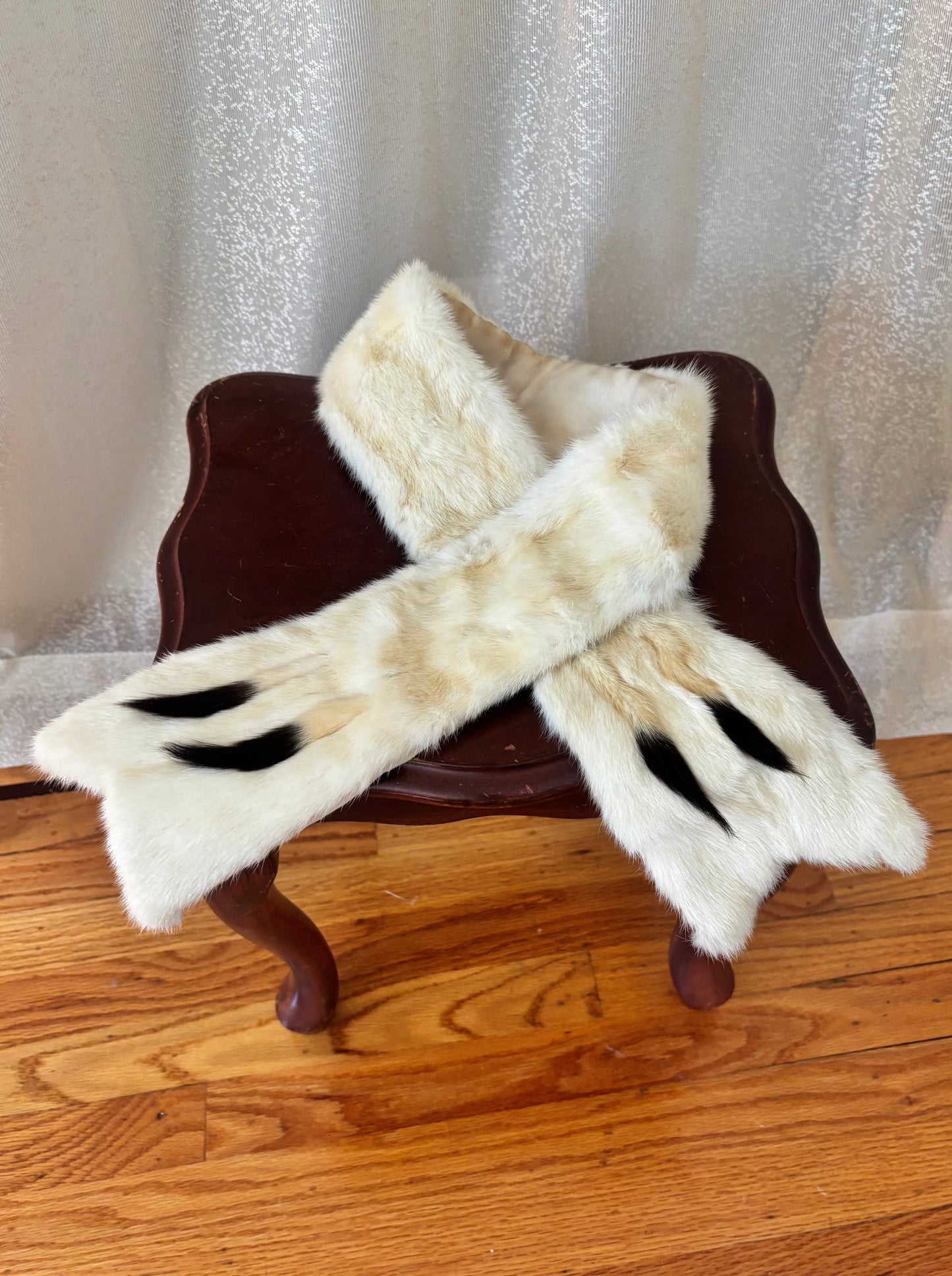 Vintage ermine taxidermy stole
