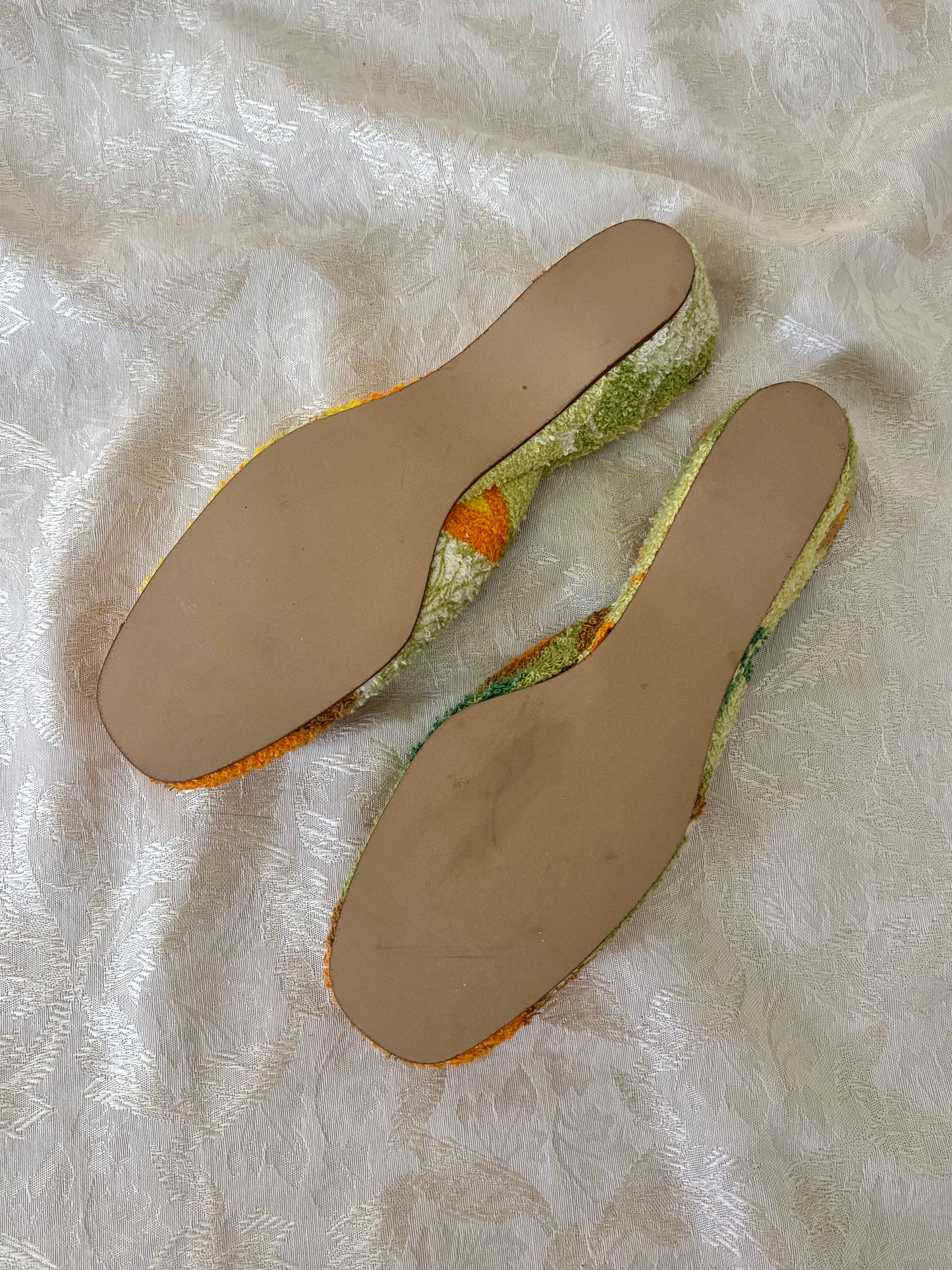 70s Oomphies terrycloth floral mules