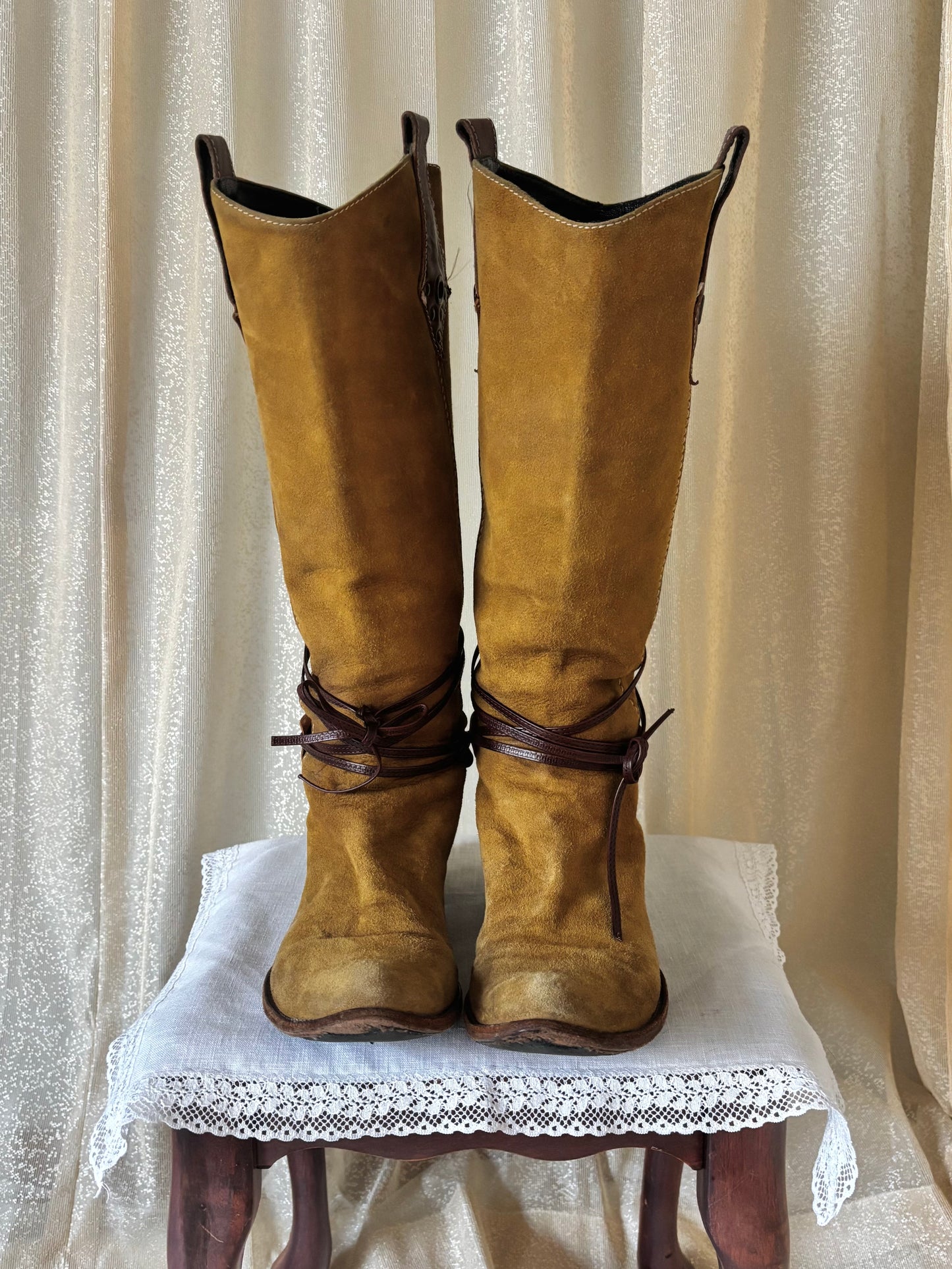 Vintage two-tone suede tie riding boots