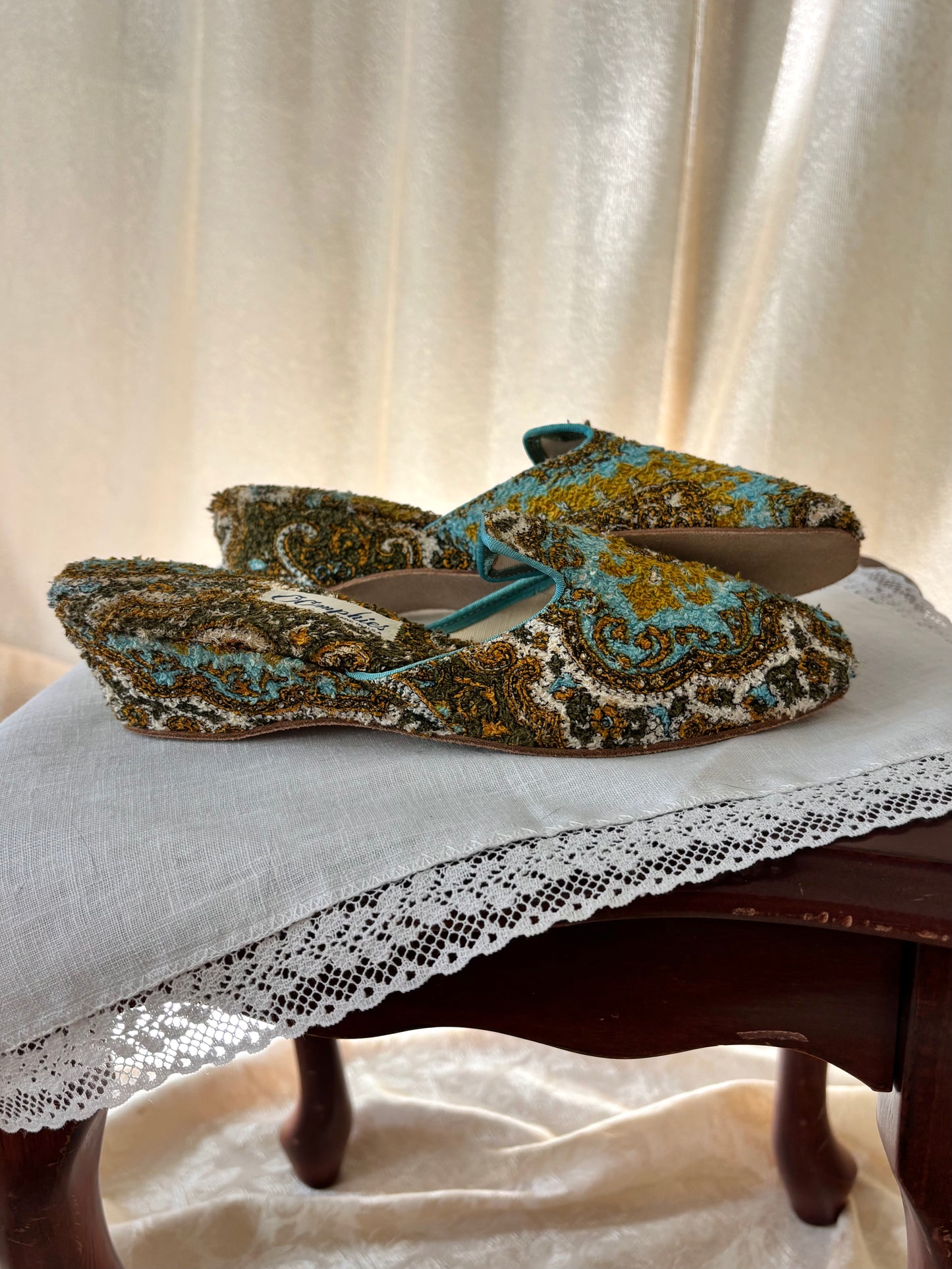 70s Oompies terrycloth paisley tapestry mules