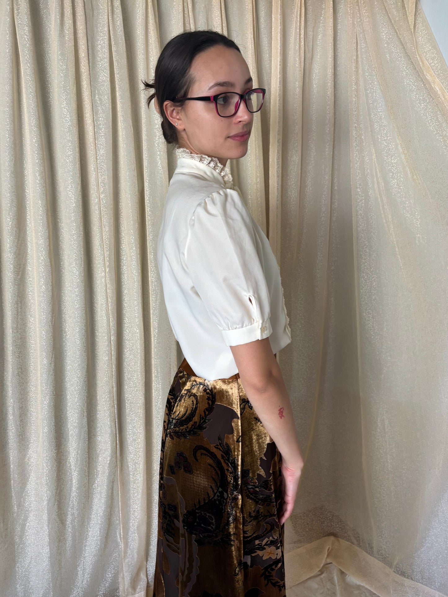 70s lacy puff-sleeved blouse