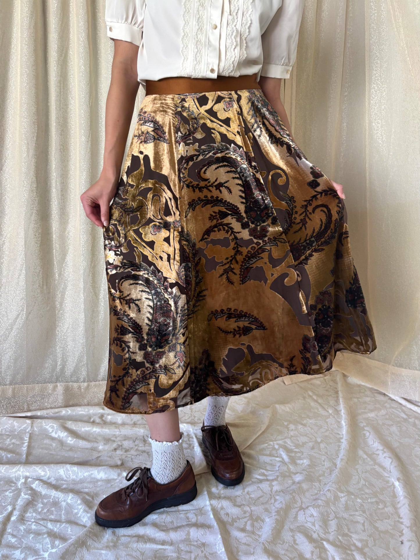 Autumnal velvet midi skirt