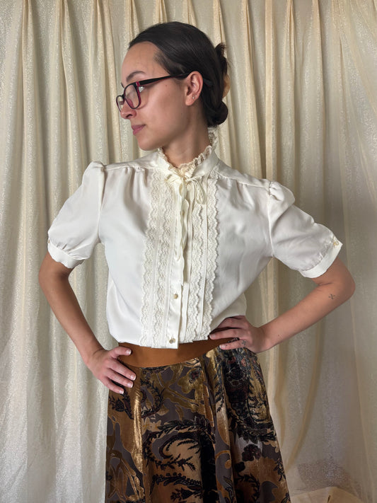 70s lacy puff-sleeved blouse