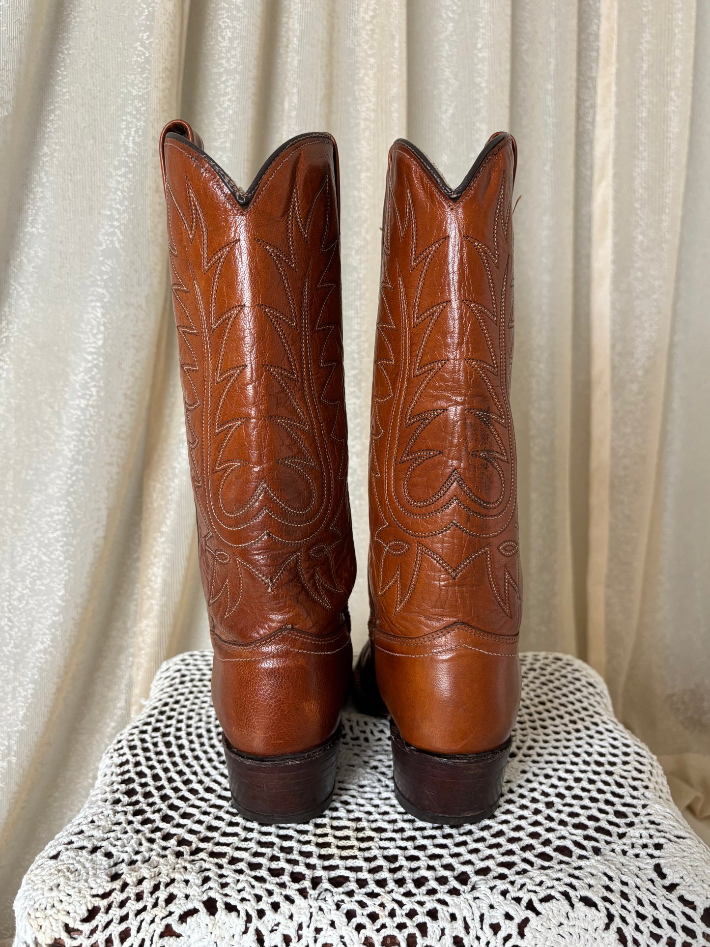 Vintage Dan Post brown leather Western boots