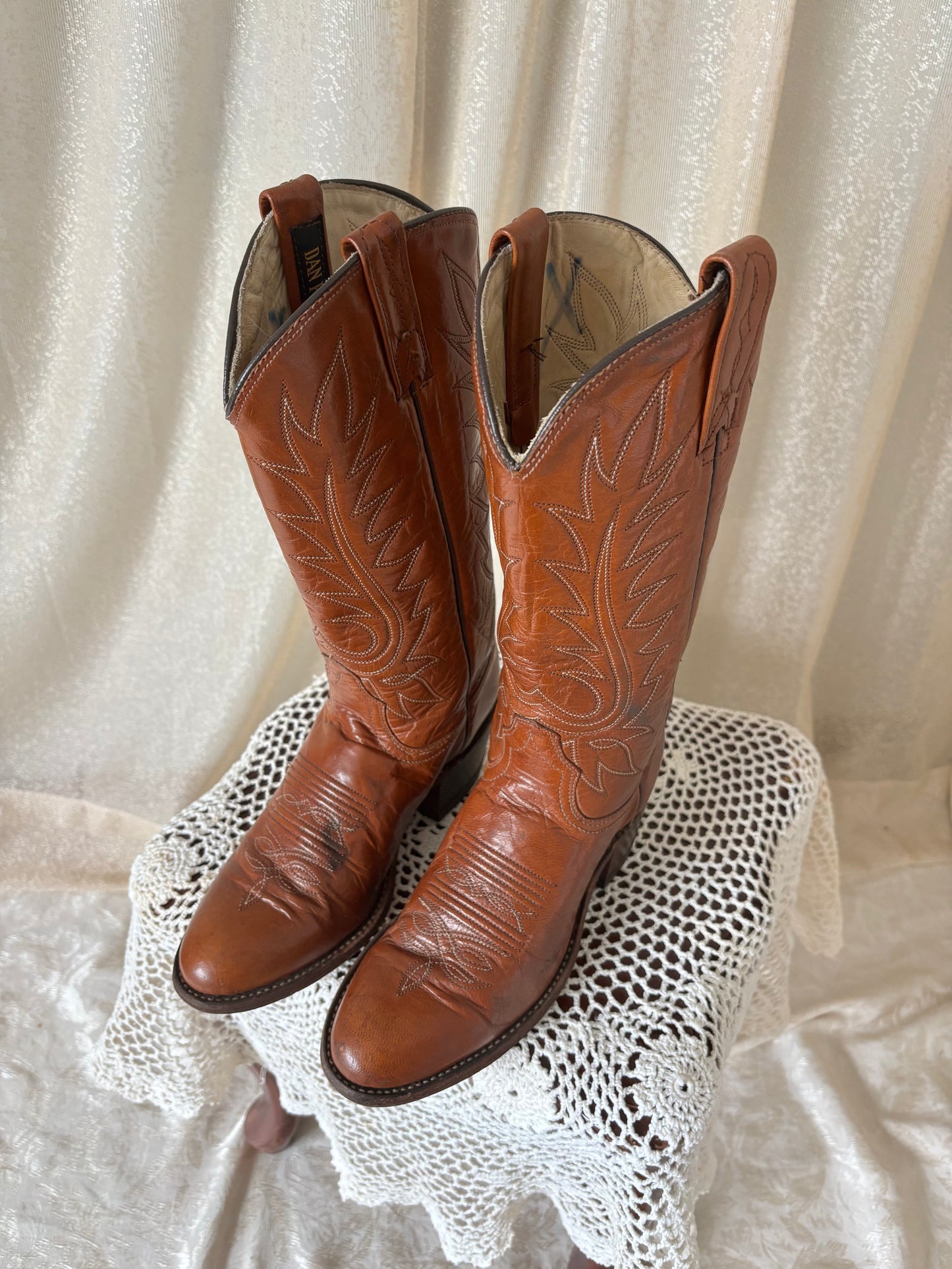 Vintage Dan Post brown leather Western boots