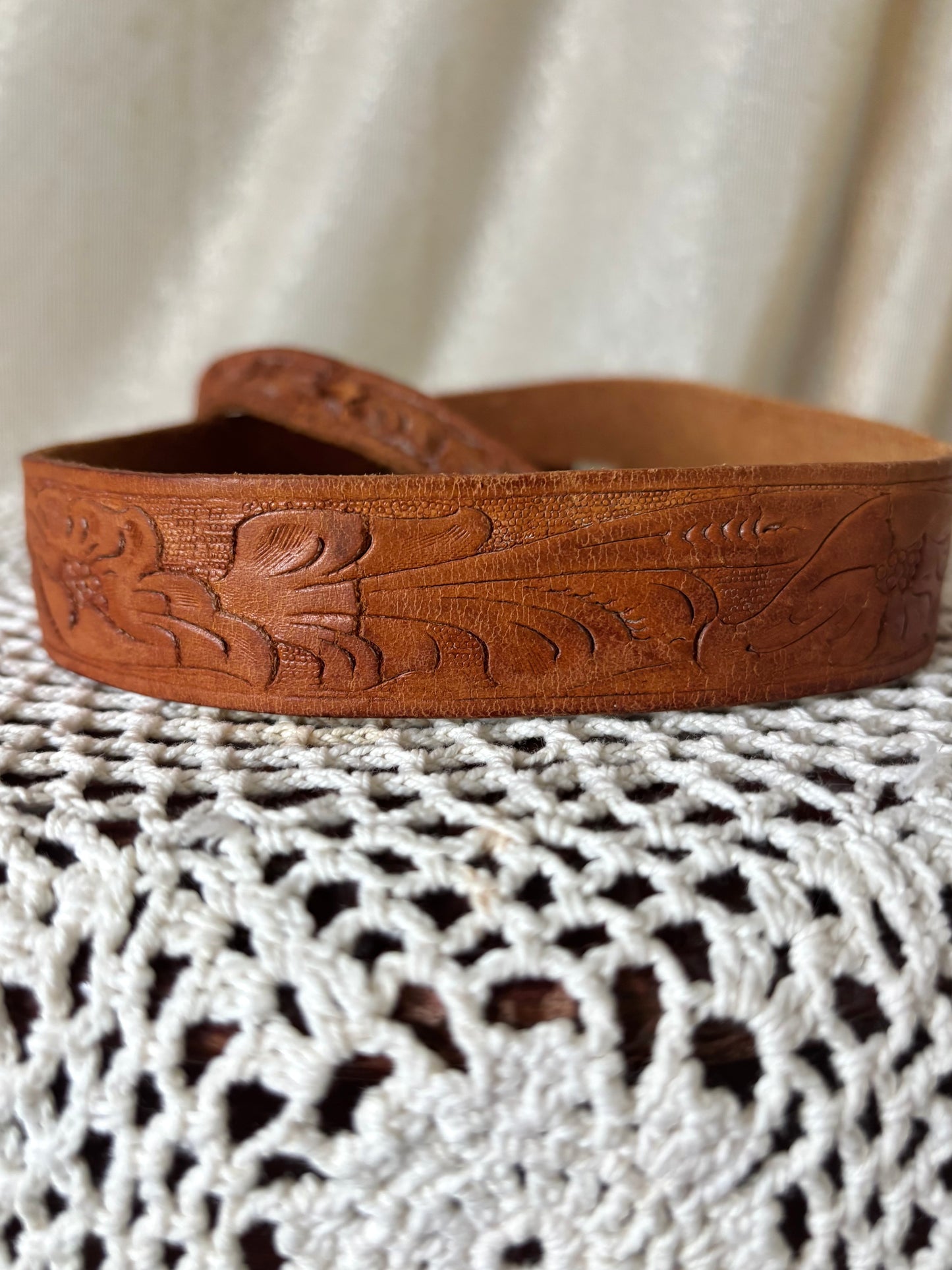 Vintage tooled leather thin Western belt
