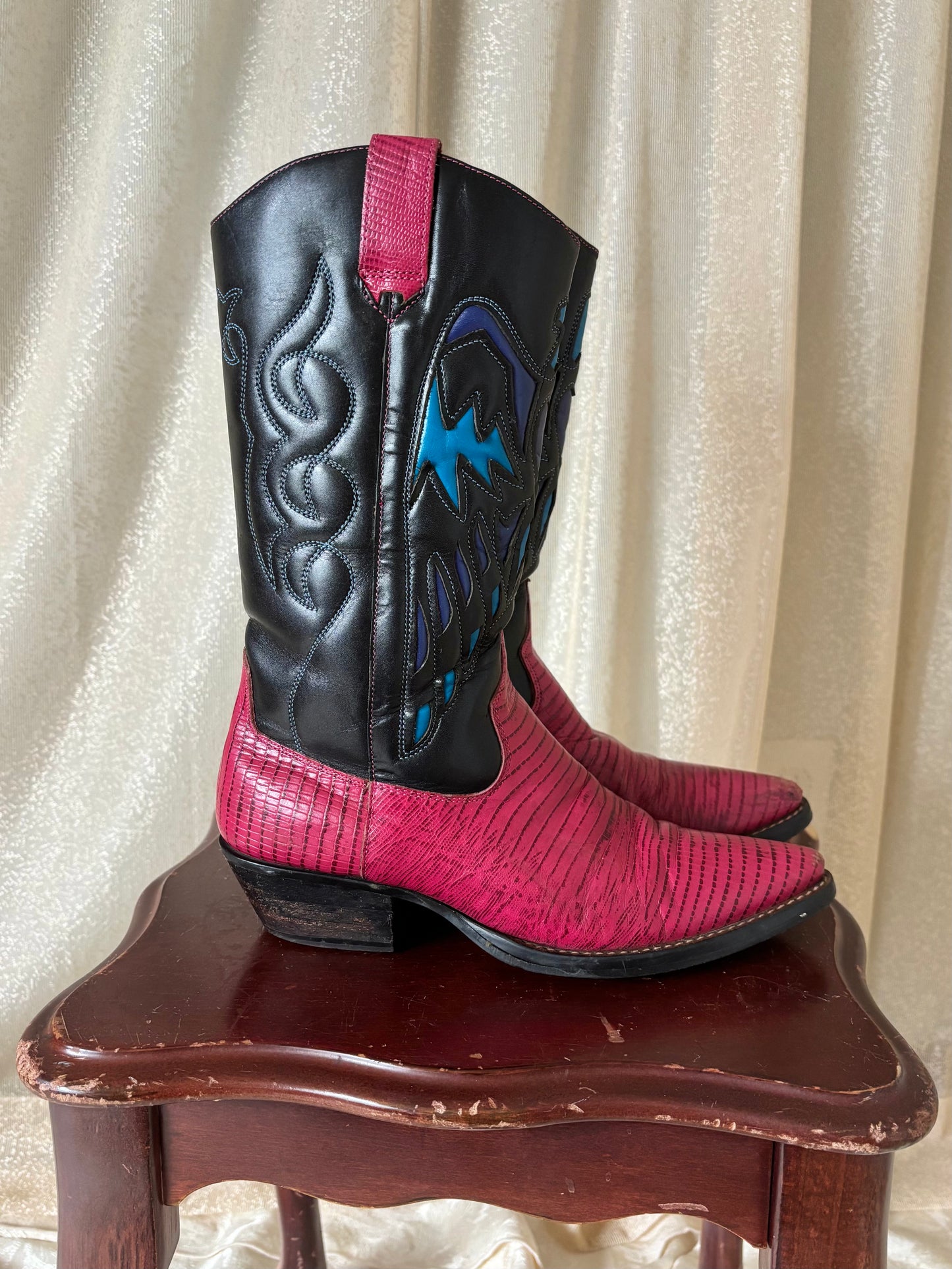 90s Nine West two-tone eagle inlay leather Western boots