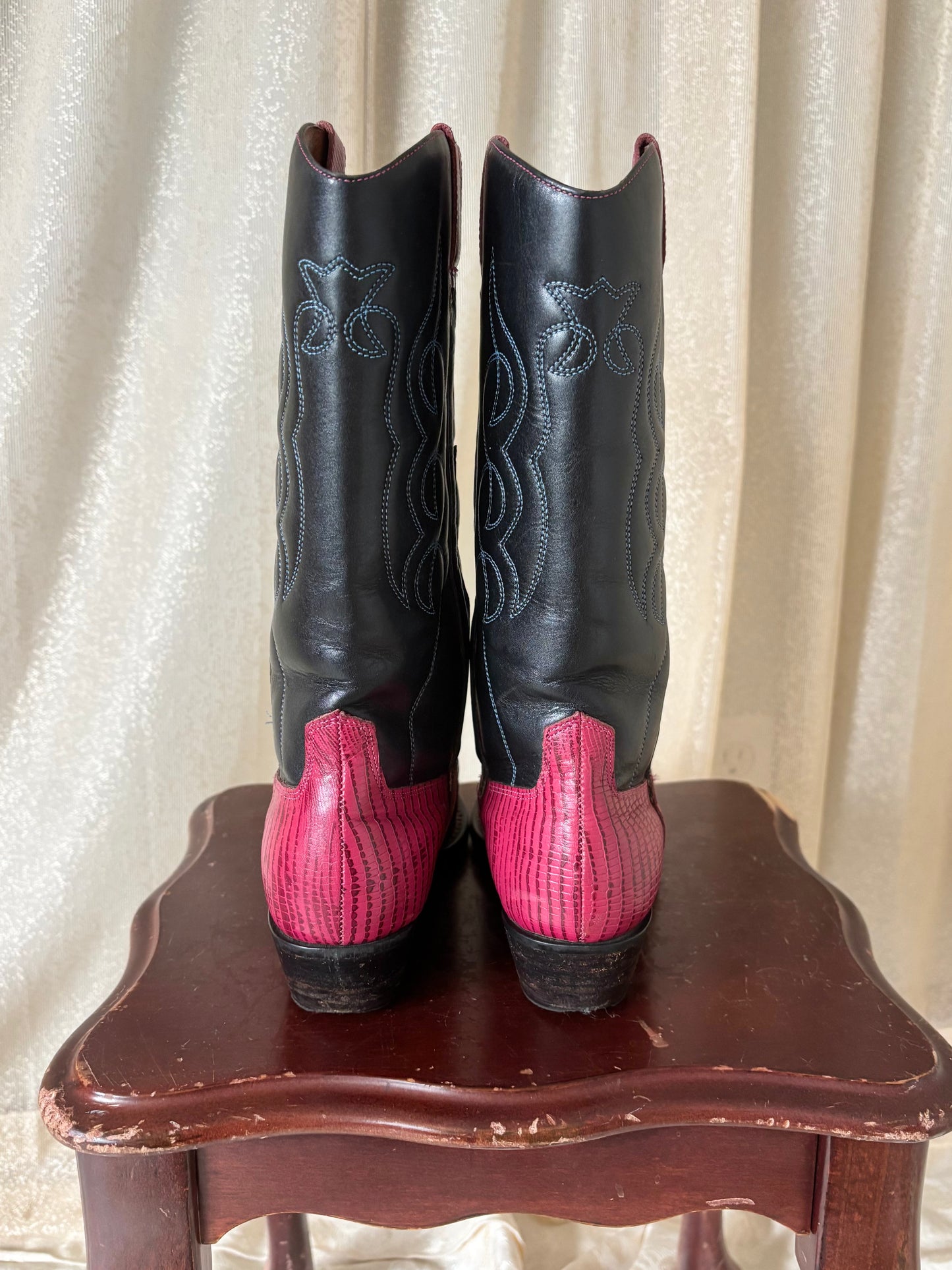 90s Nine West two-tone eagle inlay leather Western boots