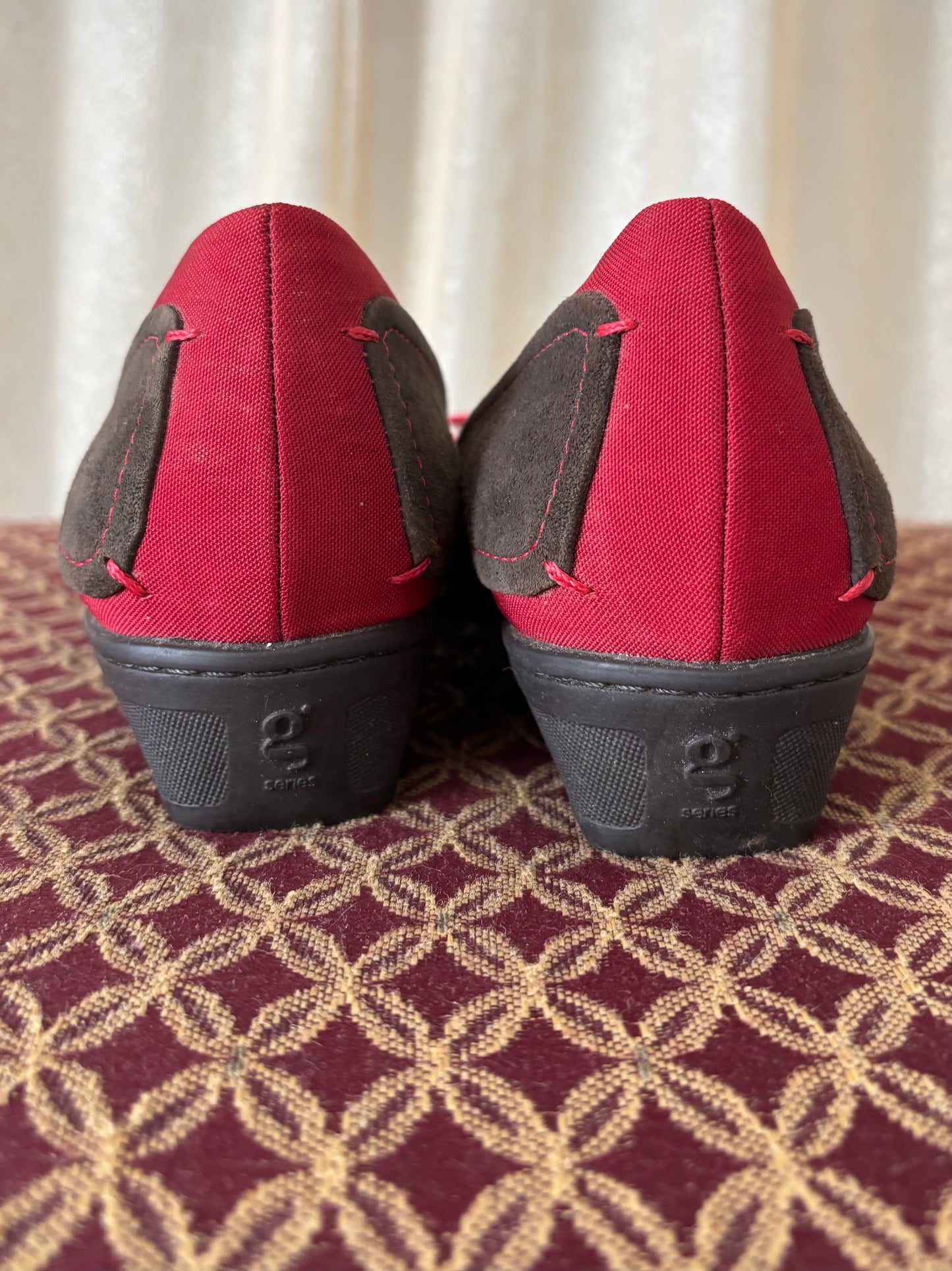 00s funky kitten heel flats