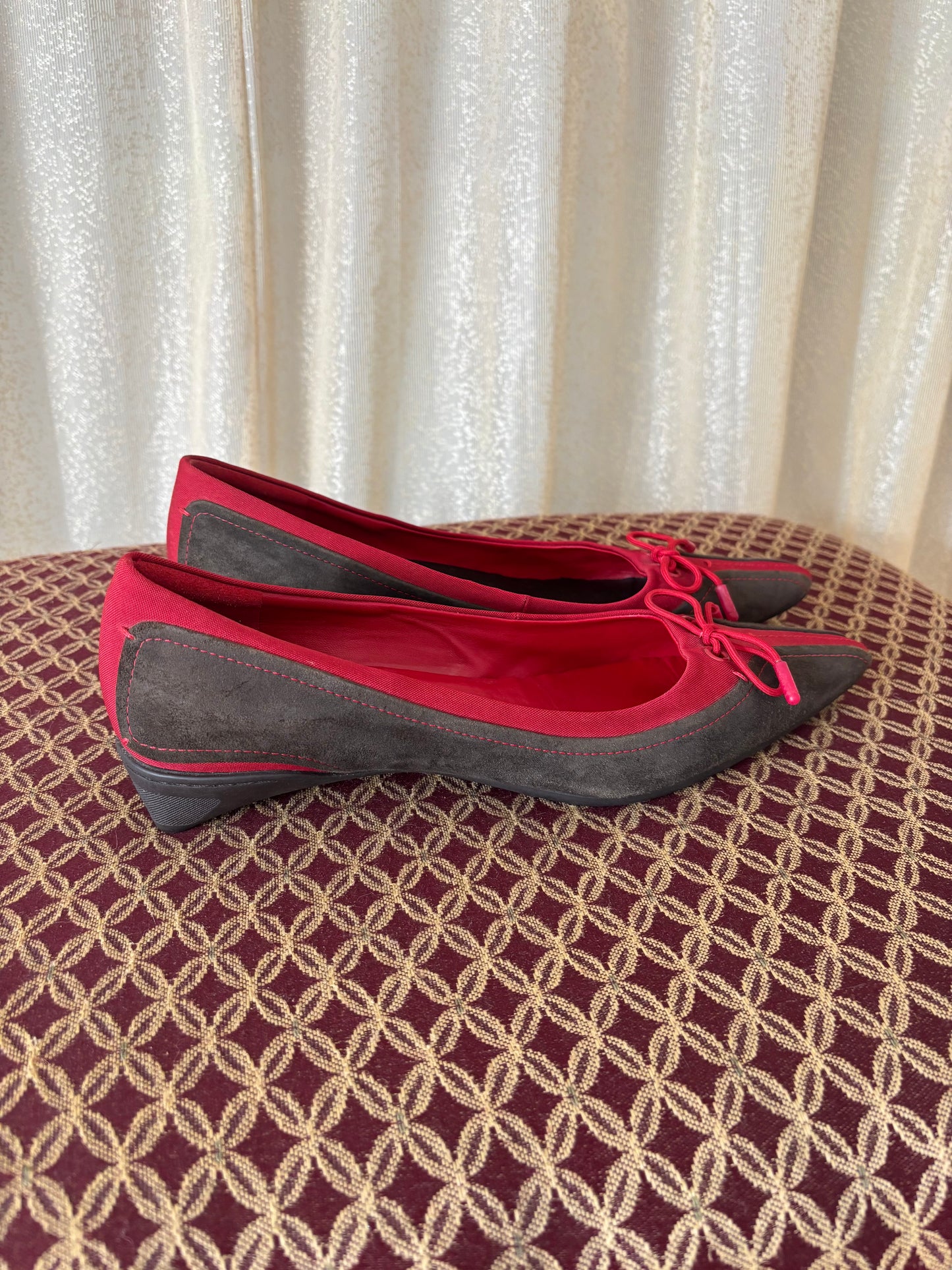 00s funky kitten heel flats