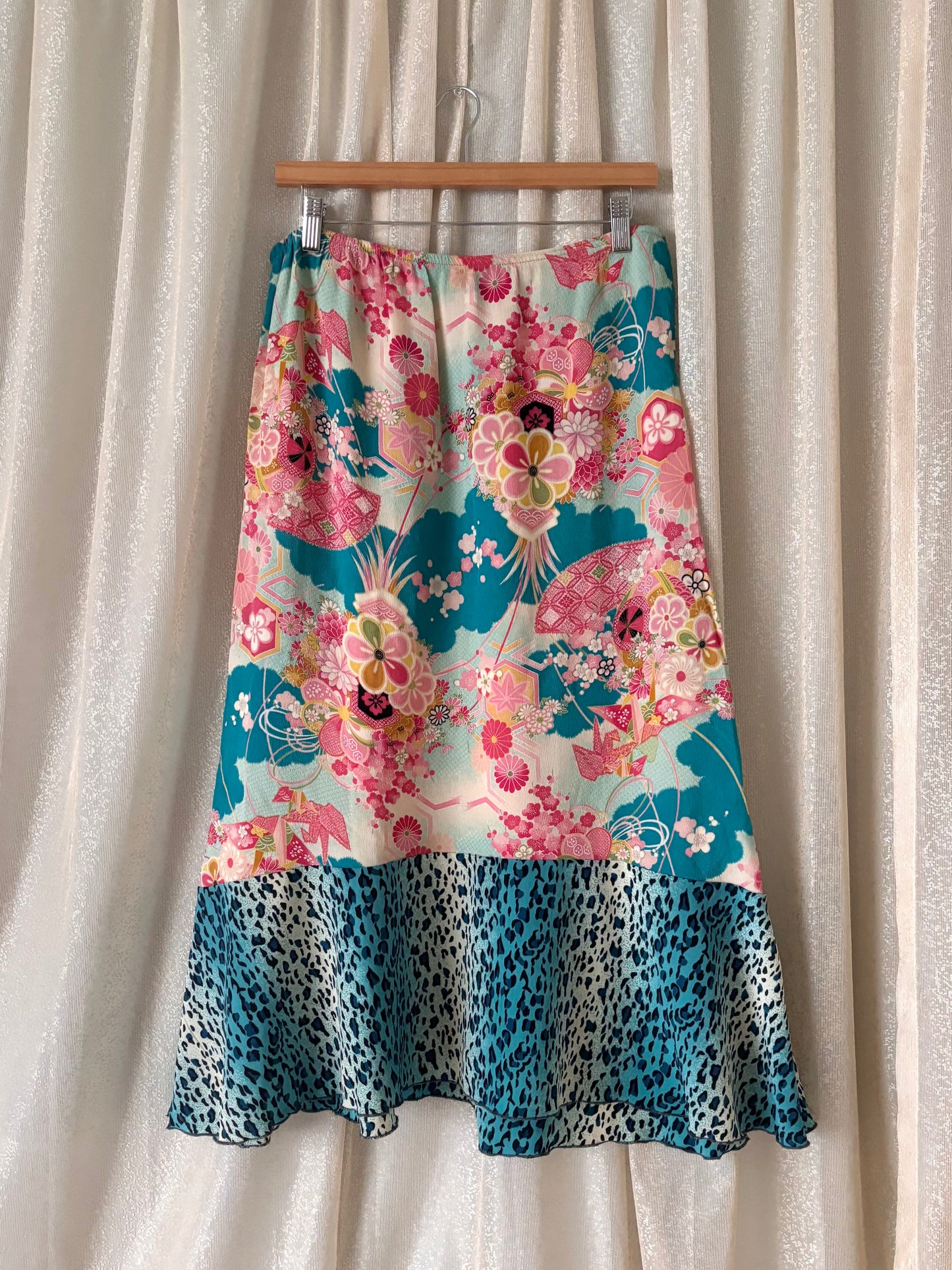 Japan-inspired print midi skirt