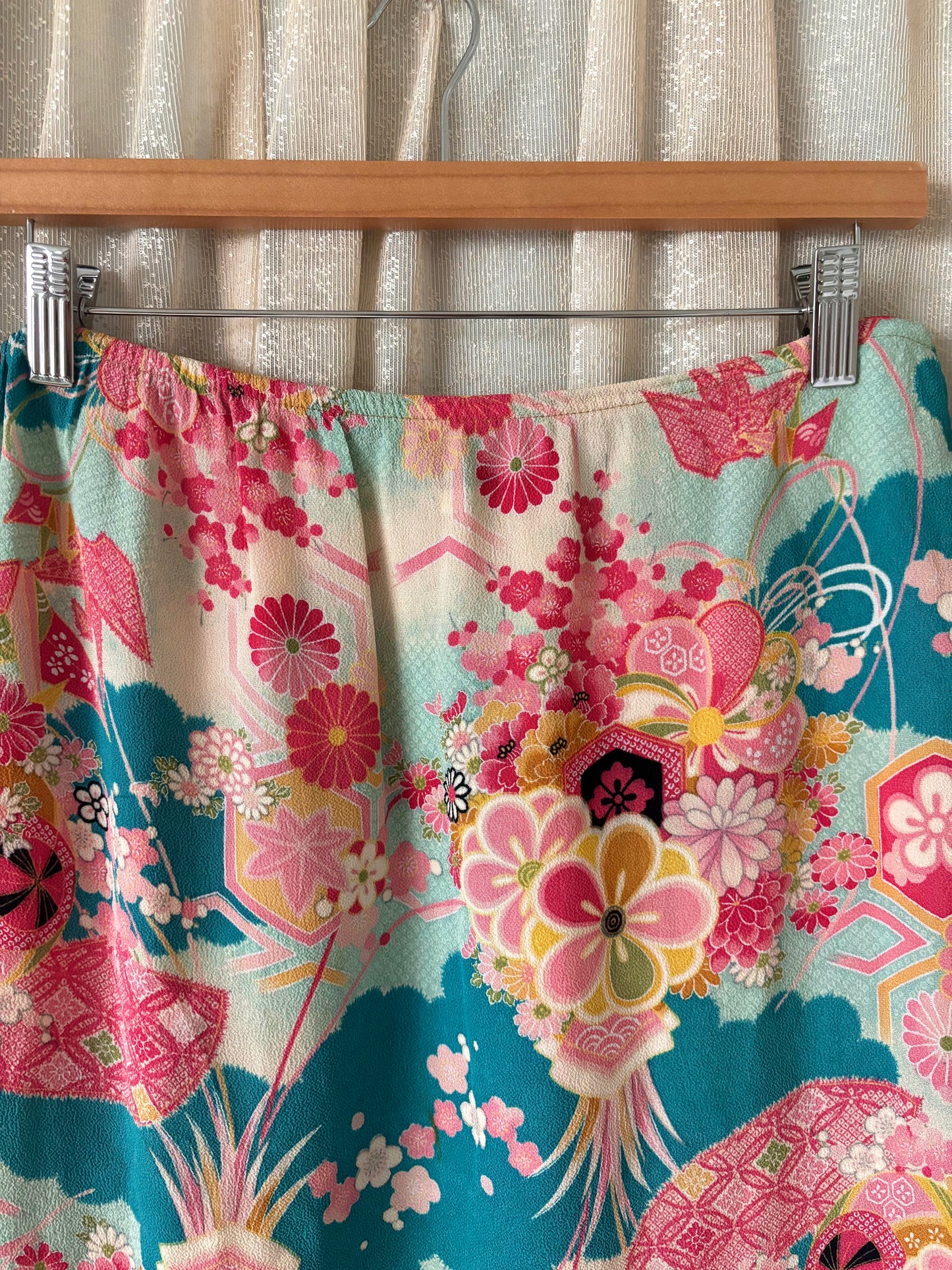 Japan-inspired print midi skirt