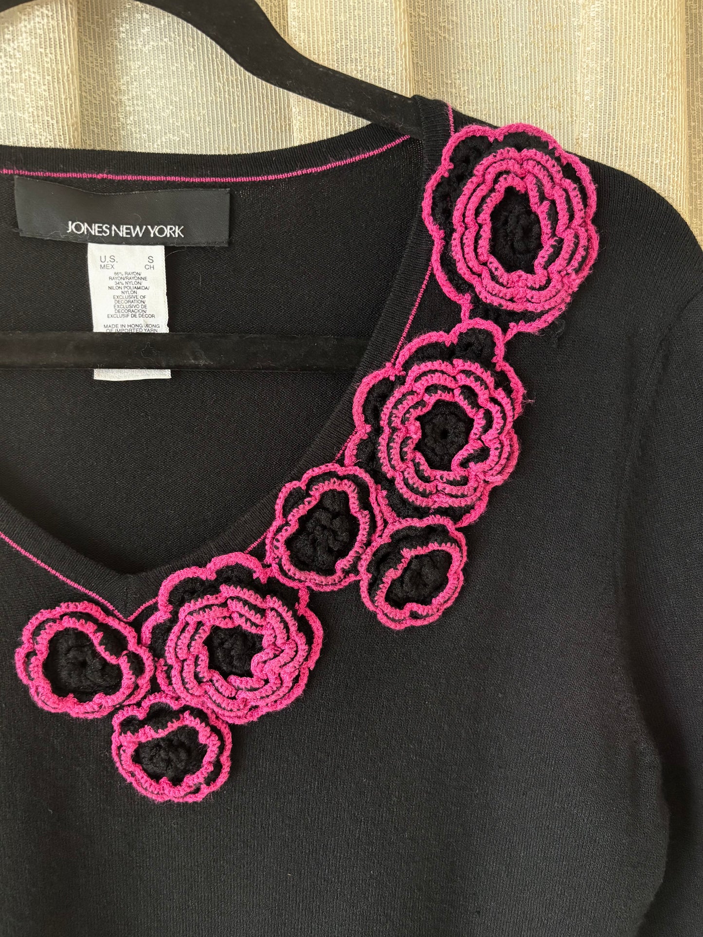90s contrast rose sweater