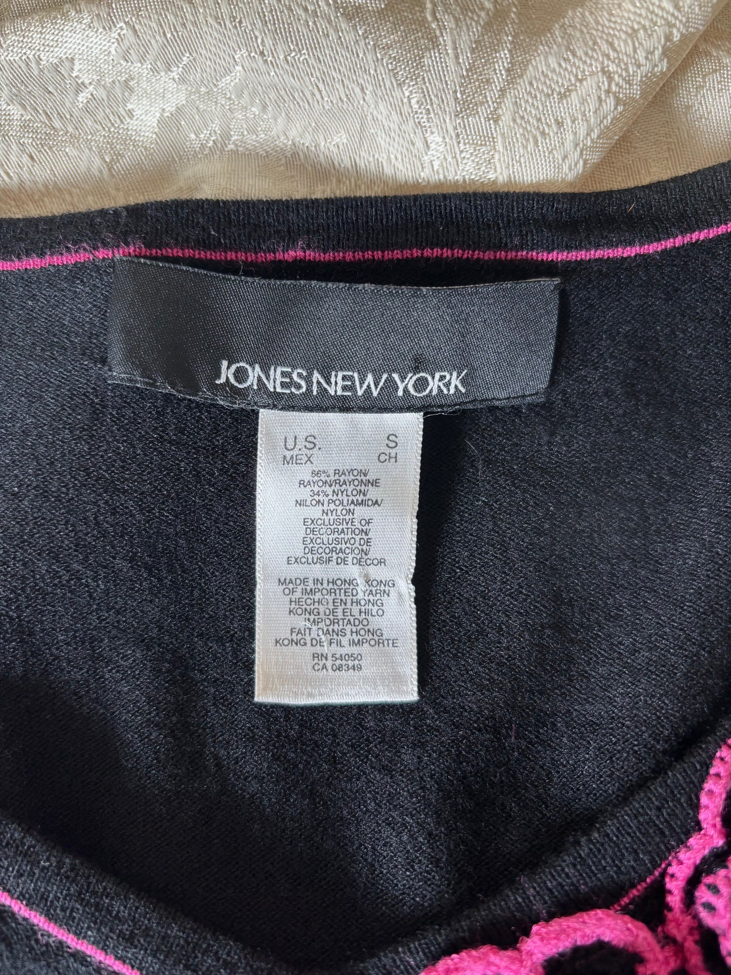 90s contrast rose sweater