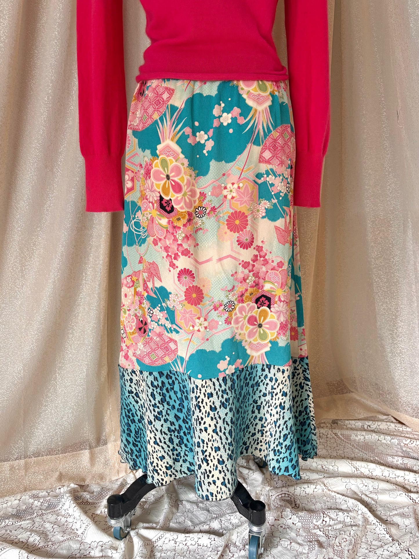 Japan-inspired print midi skirt