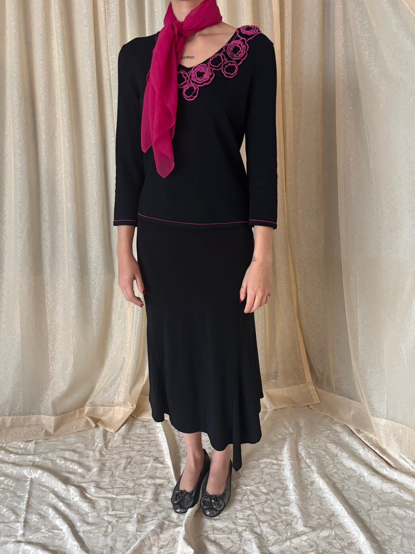 90s contrast rose sweater