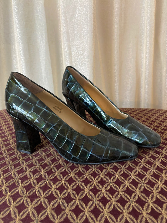 90s green patent croc embossed pumps