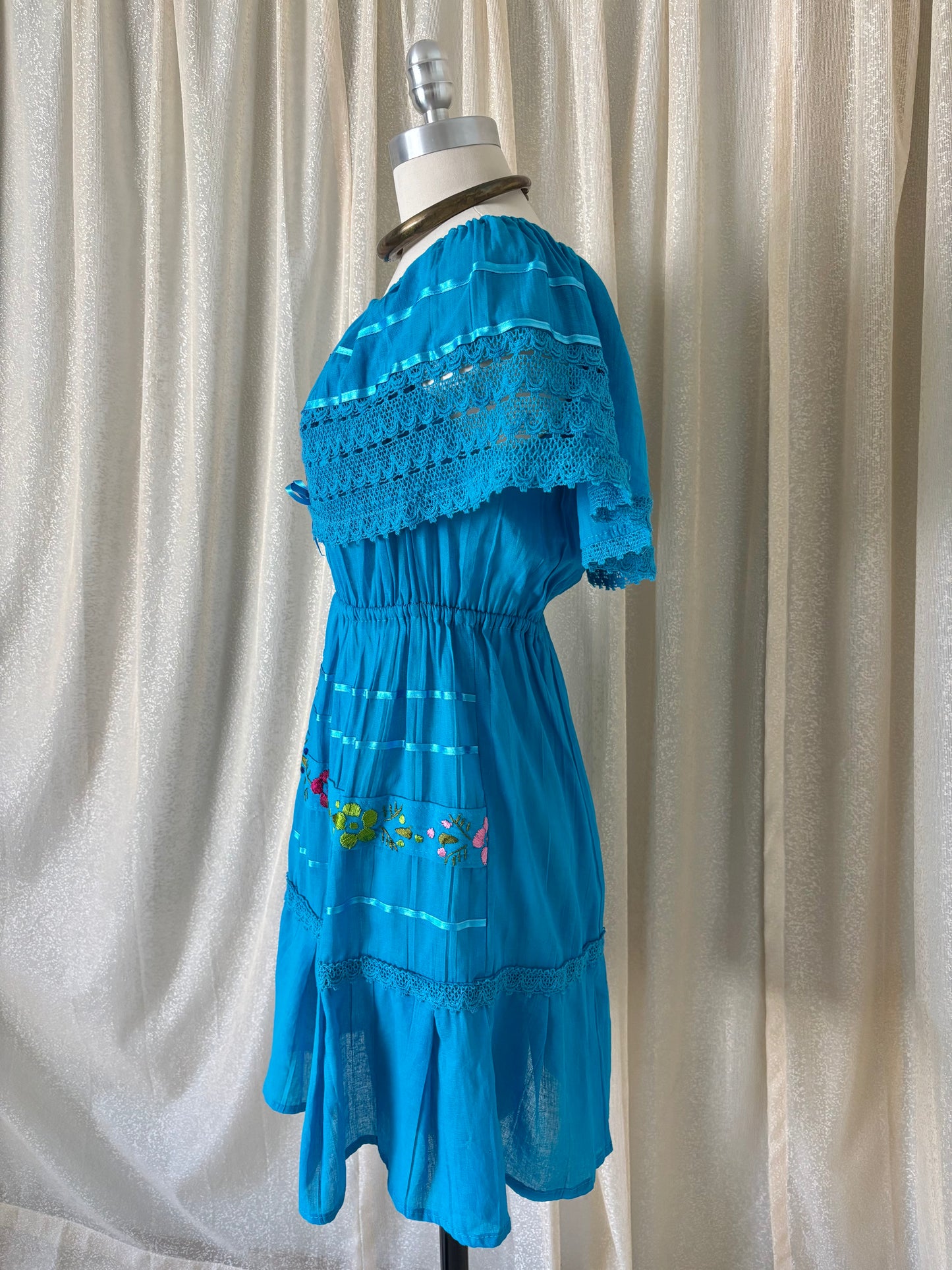 Vintage blue campesino dress