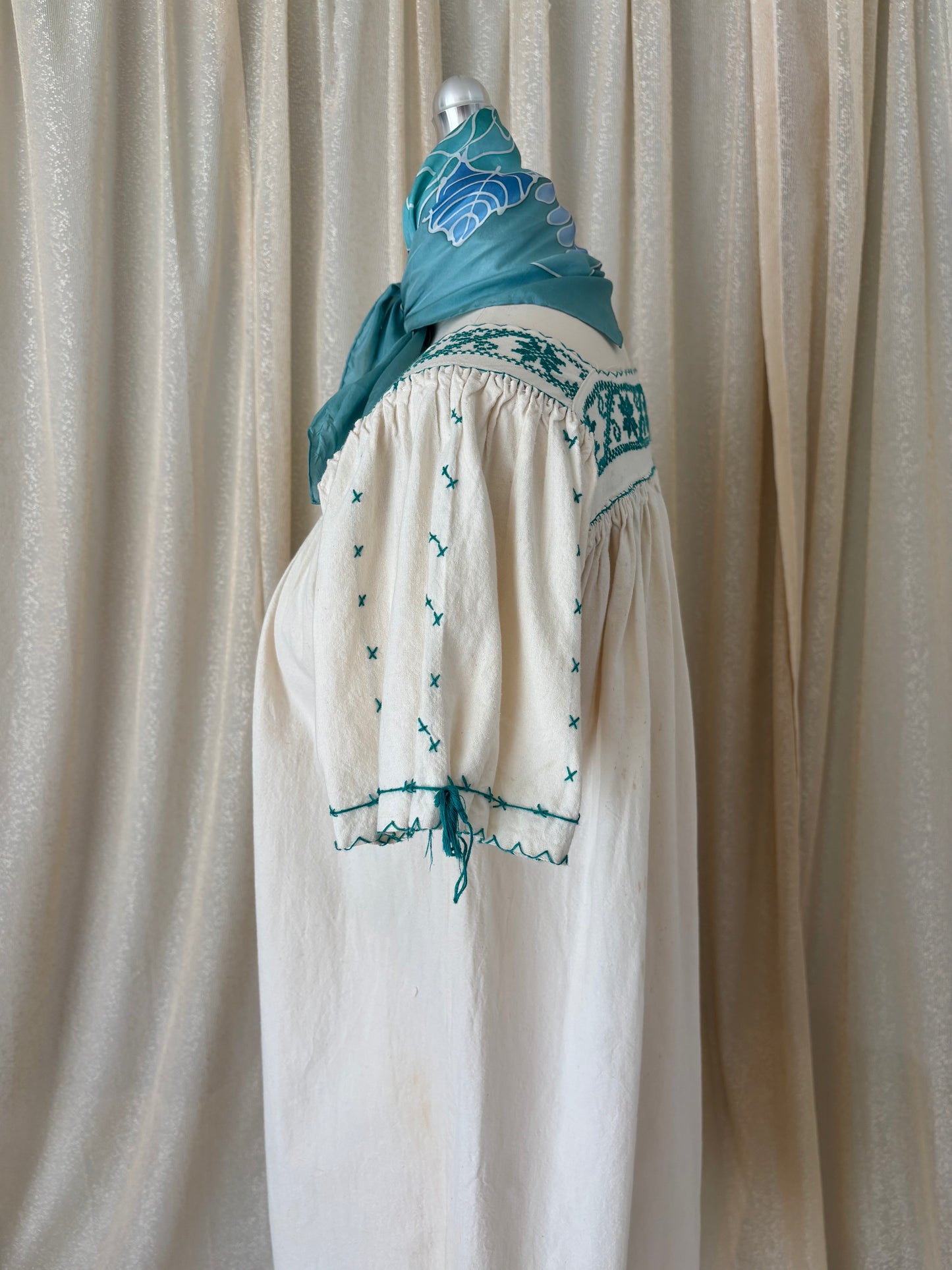 70s cotton embroidered peasant dress