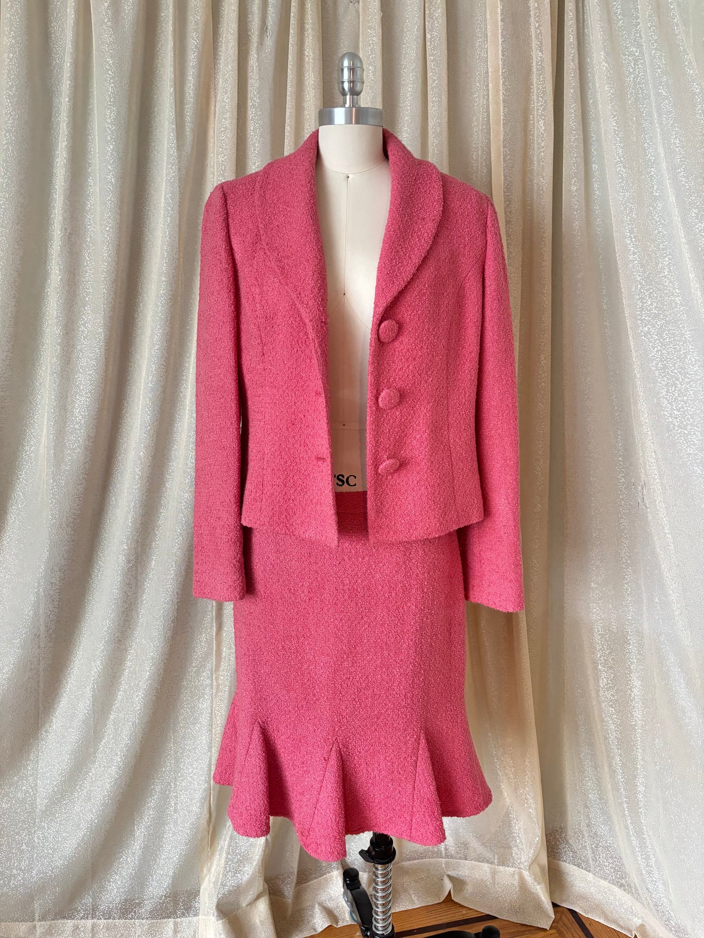 90s/00s pink bouclé skirt suit