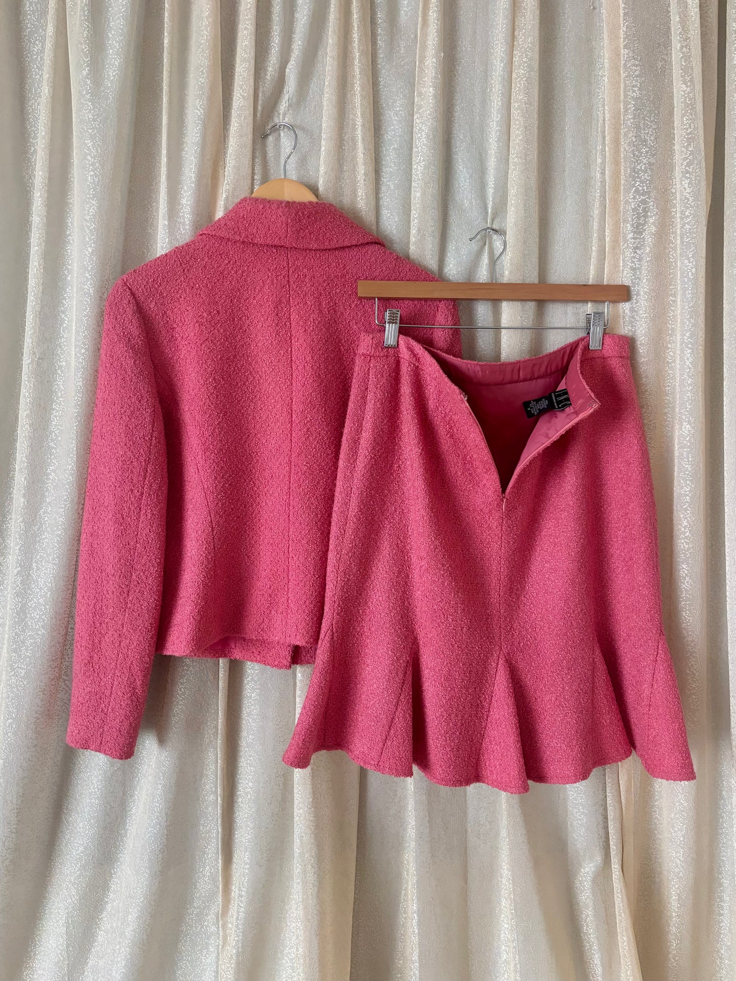 90s/00s pink bouclé skirt suit