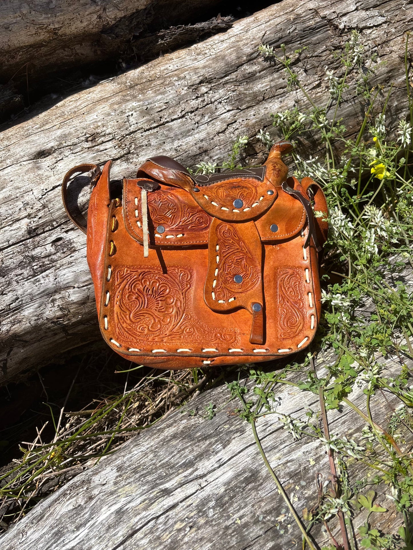 Vintage brown leather Western saddle crossbody