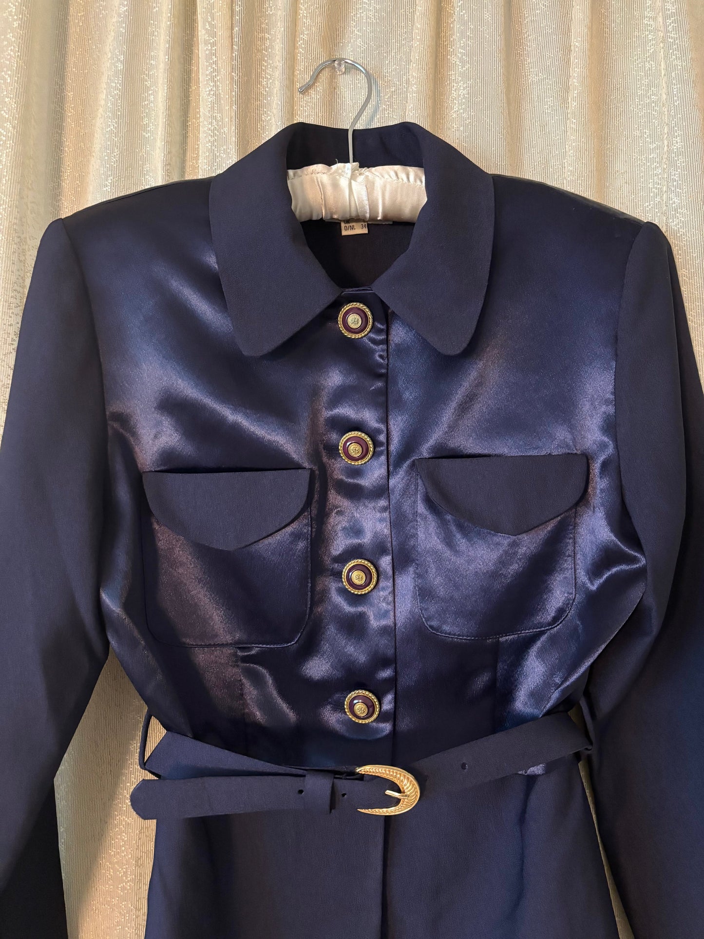 Cachè belted satin blazer