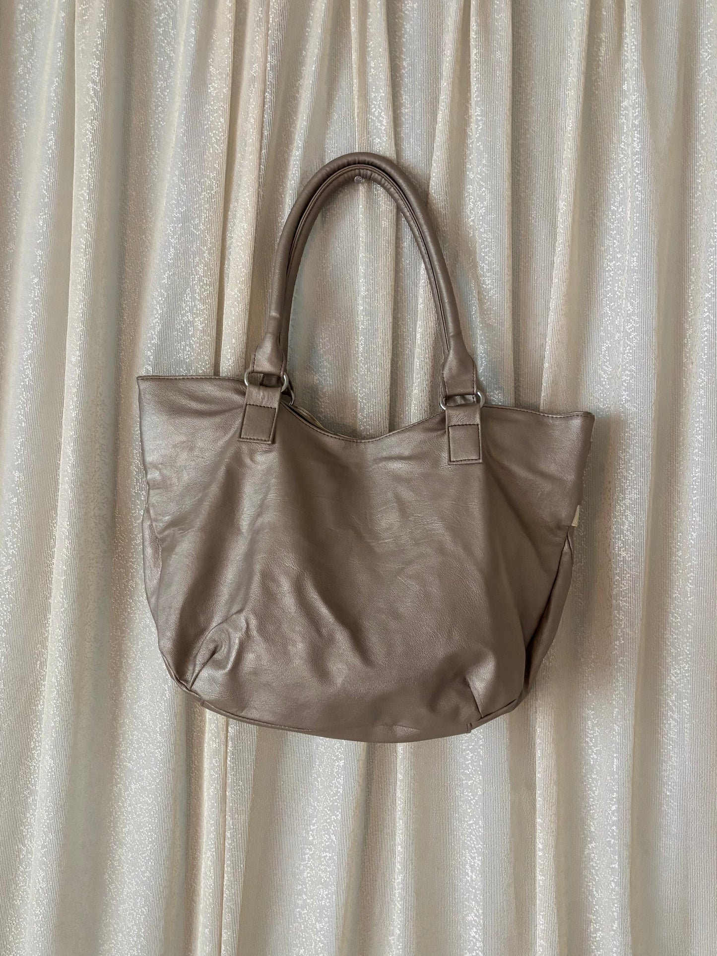 Gold ruffle shoulder bag