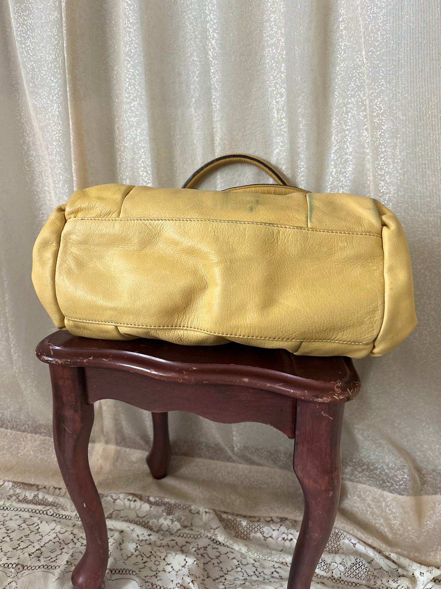 B. Makowsky yellow leather shoulder bag