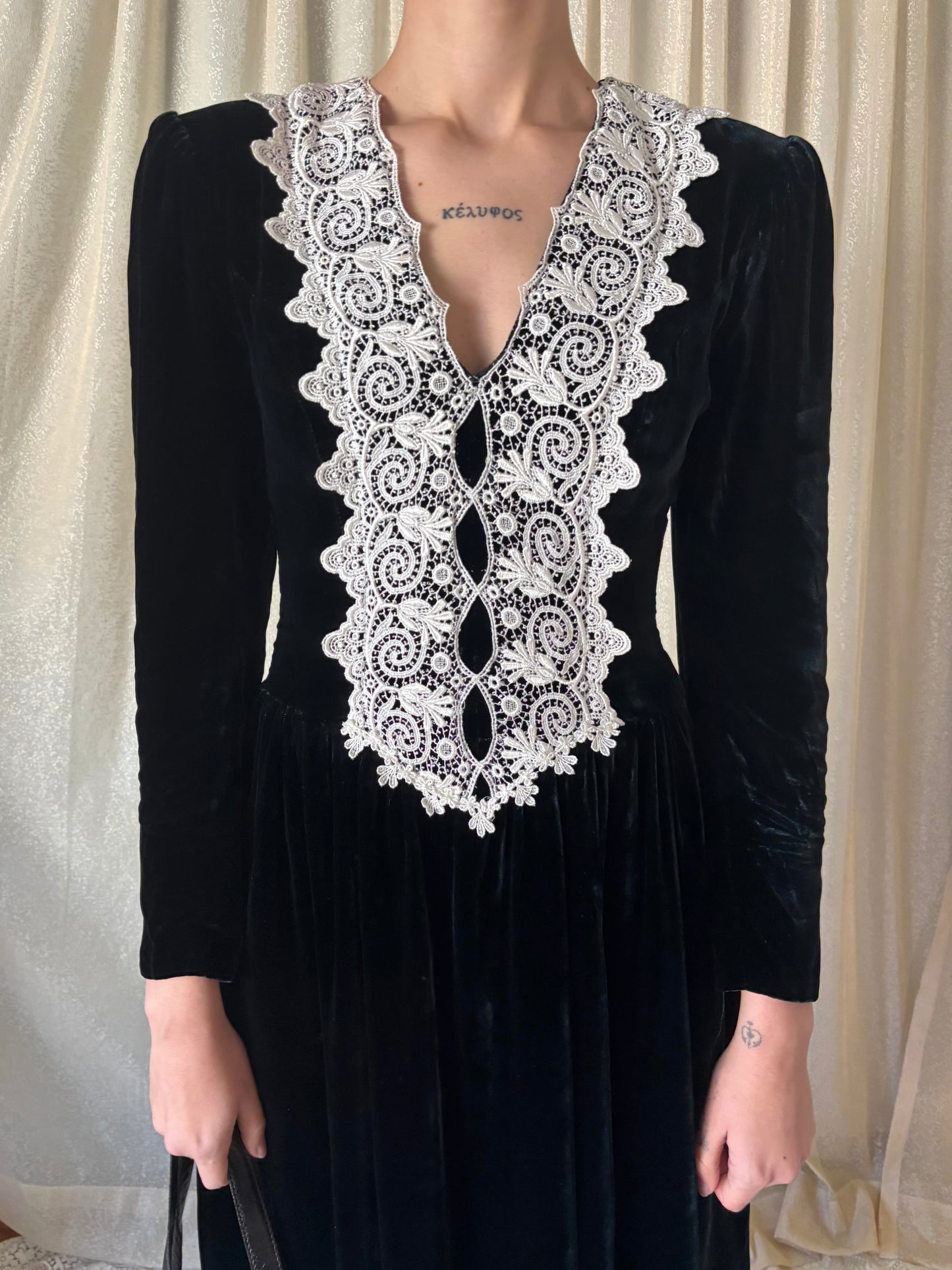 80s Jessica McClintock black velvet dress